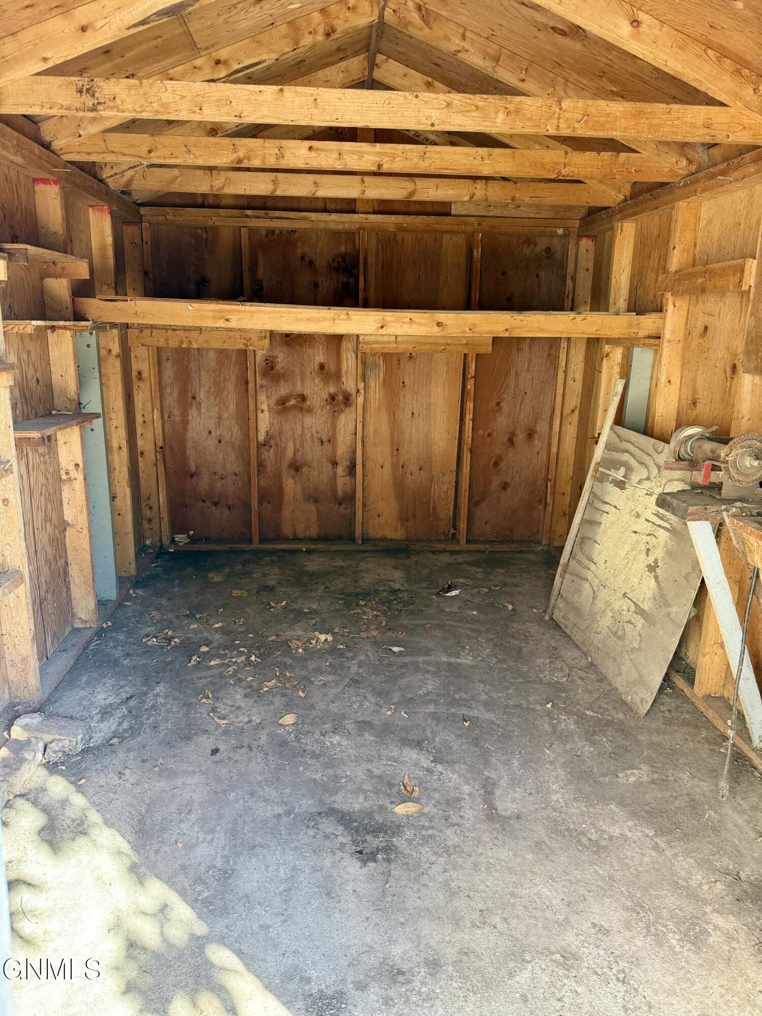 main property photo 24