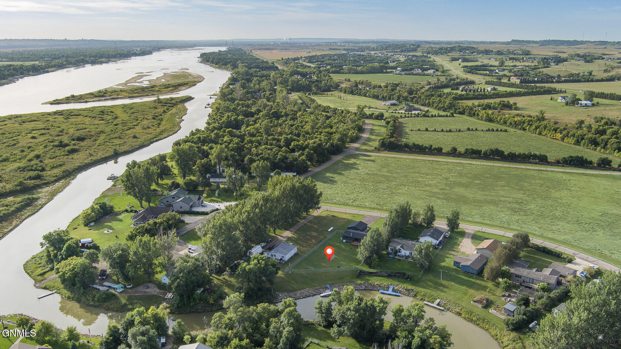 main property photo 36