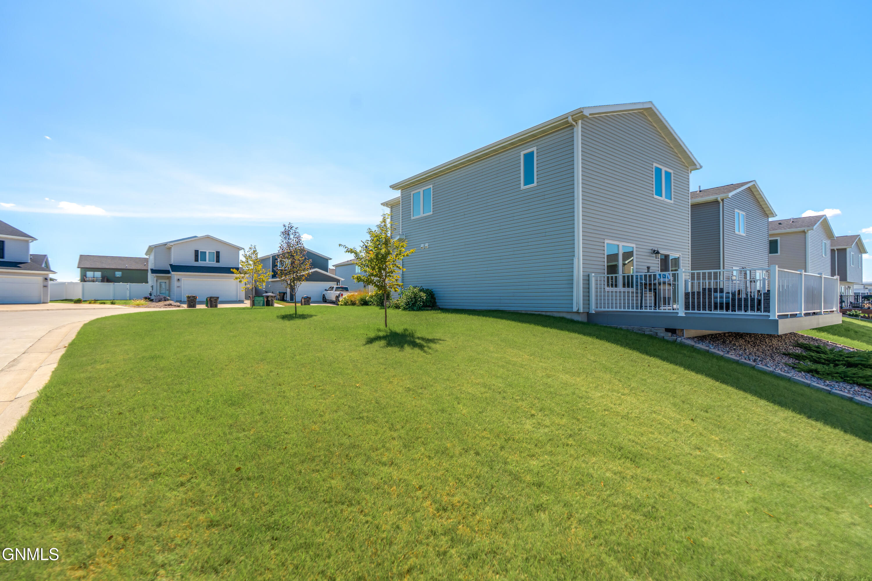 main property photo 46