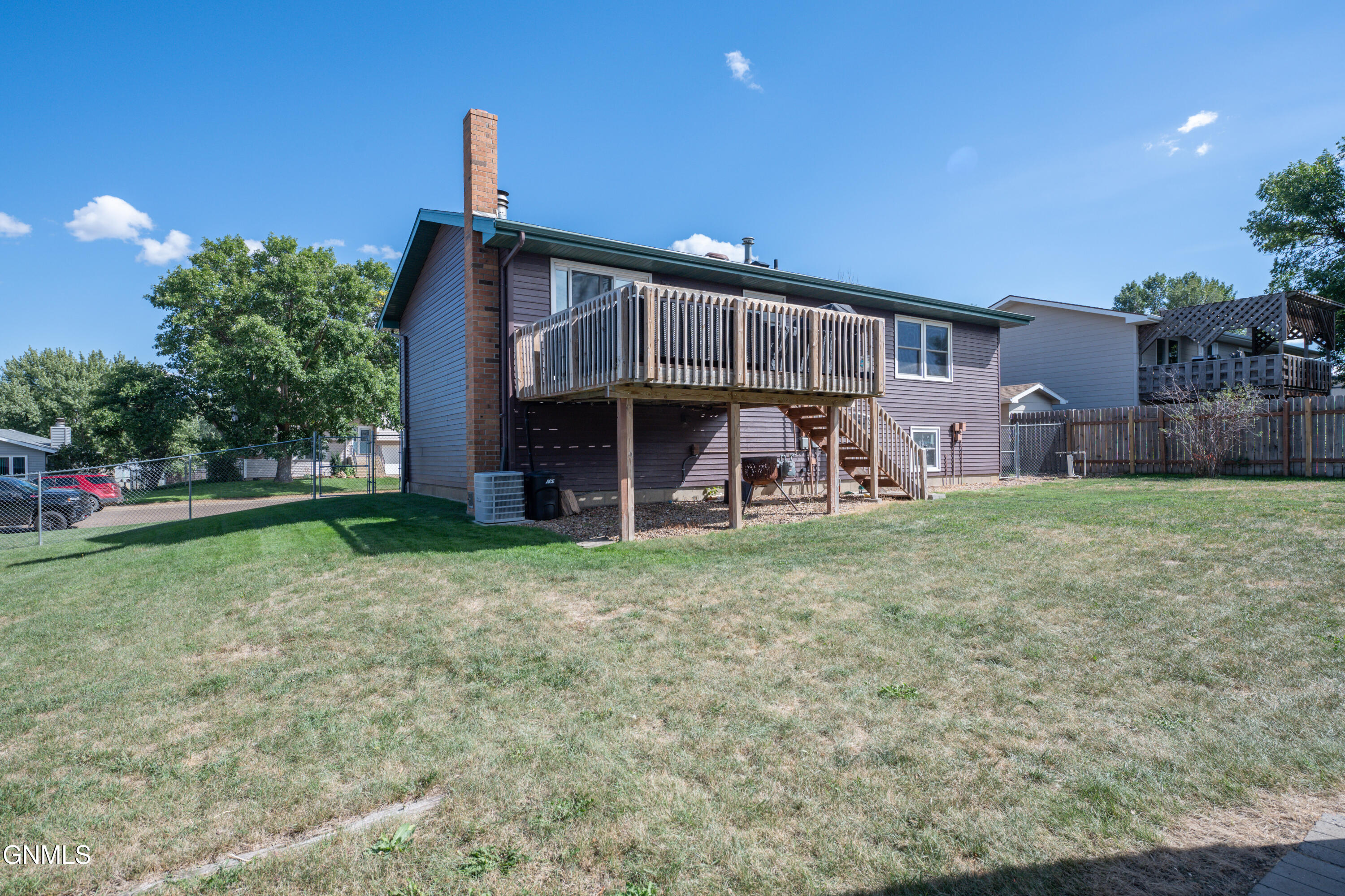 main property photo 49