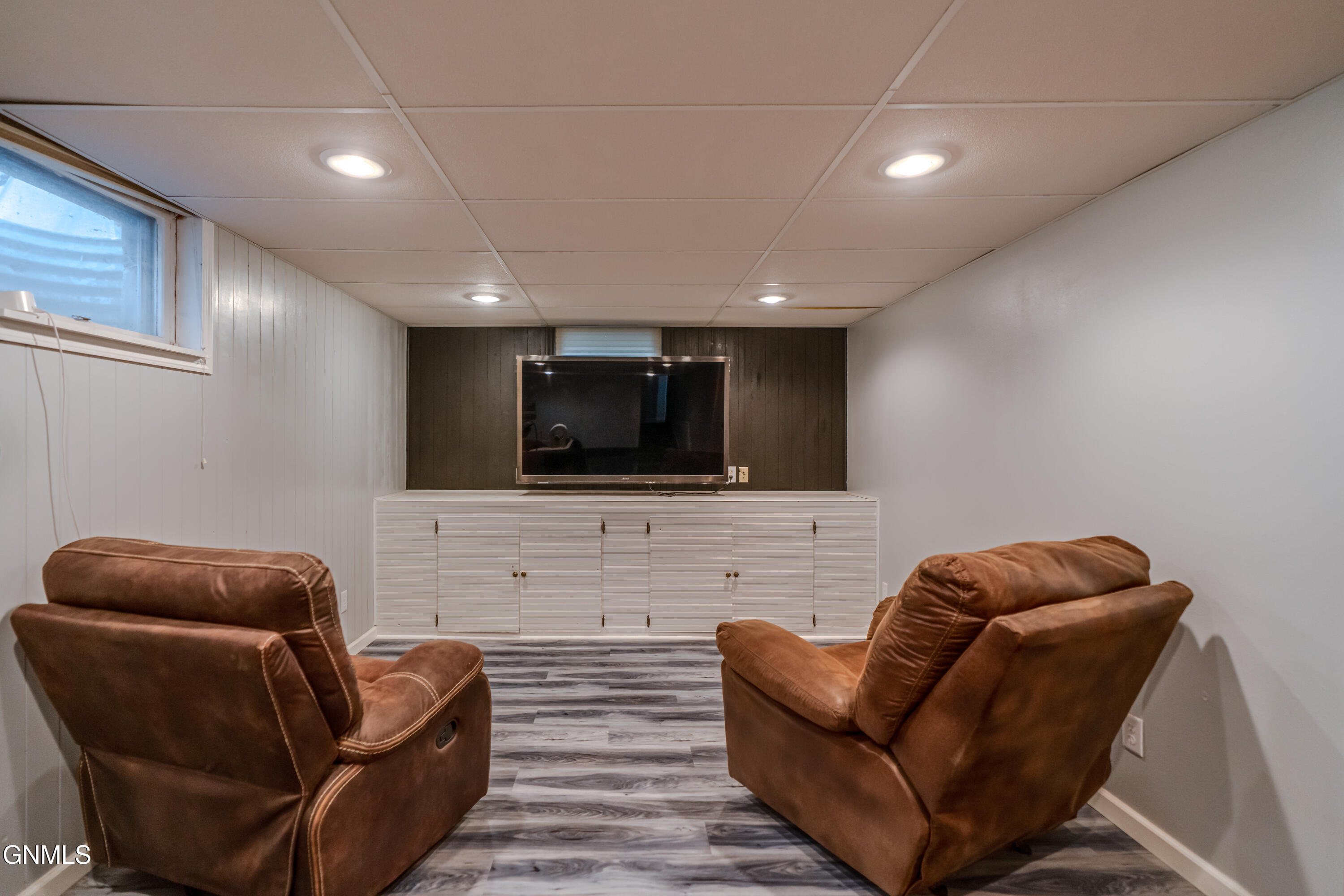main property photo 52