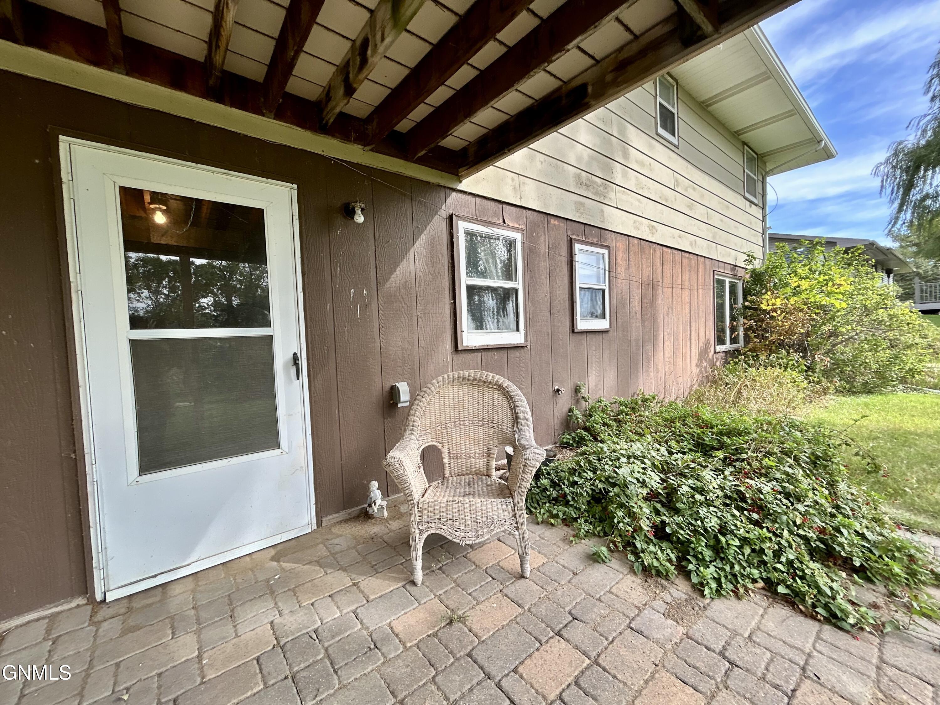 main property photo 41