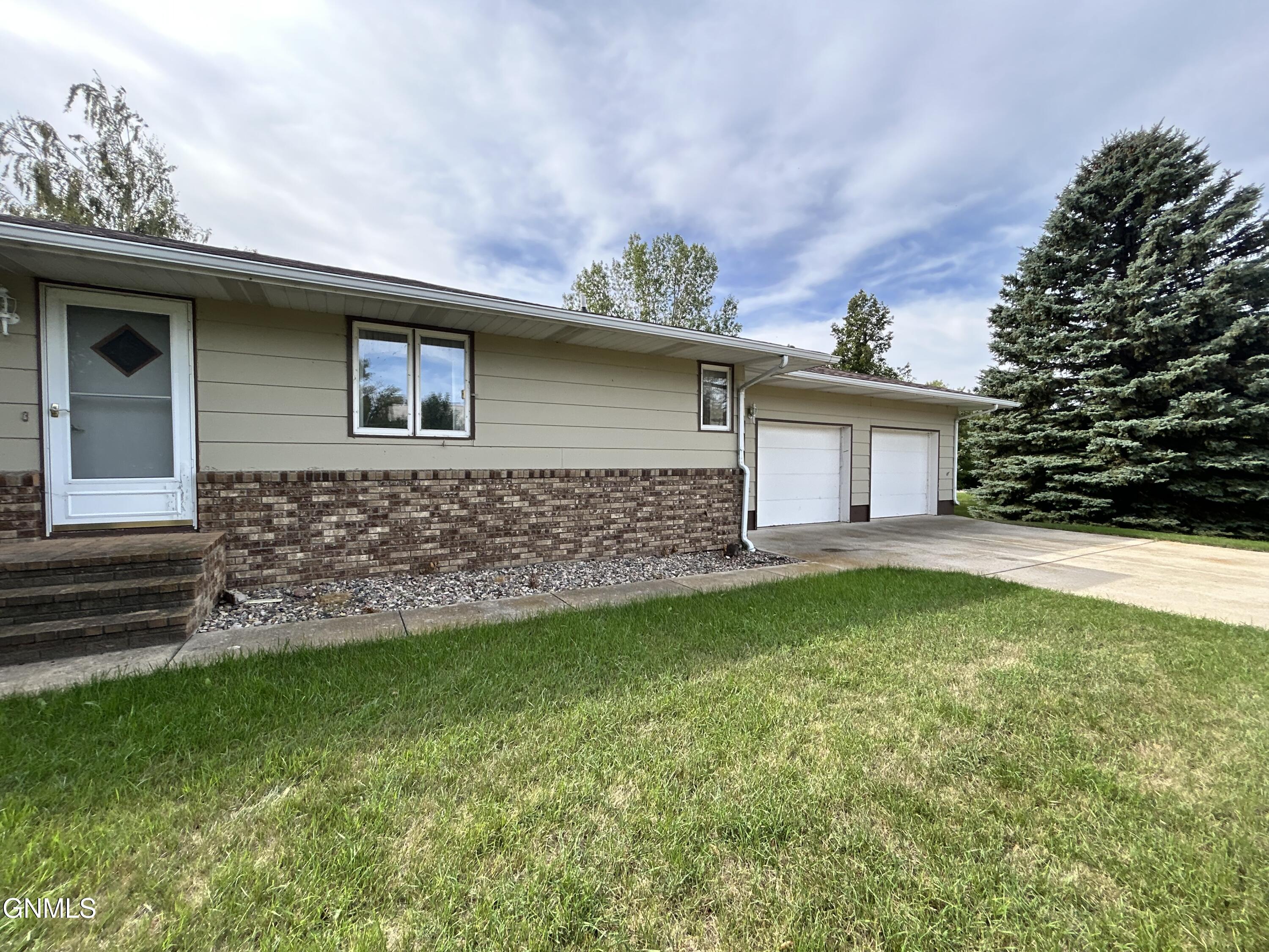 main property photo 54