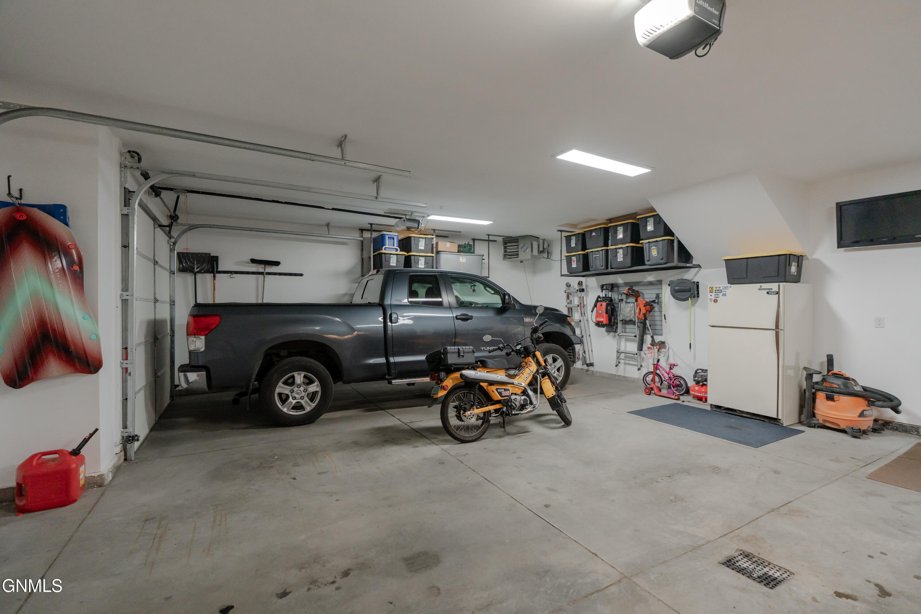 main property photo 66