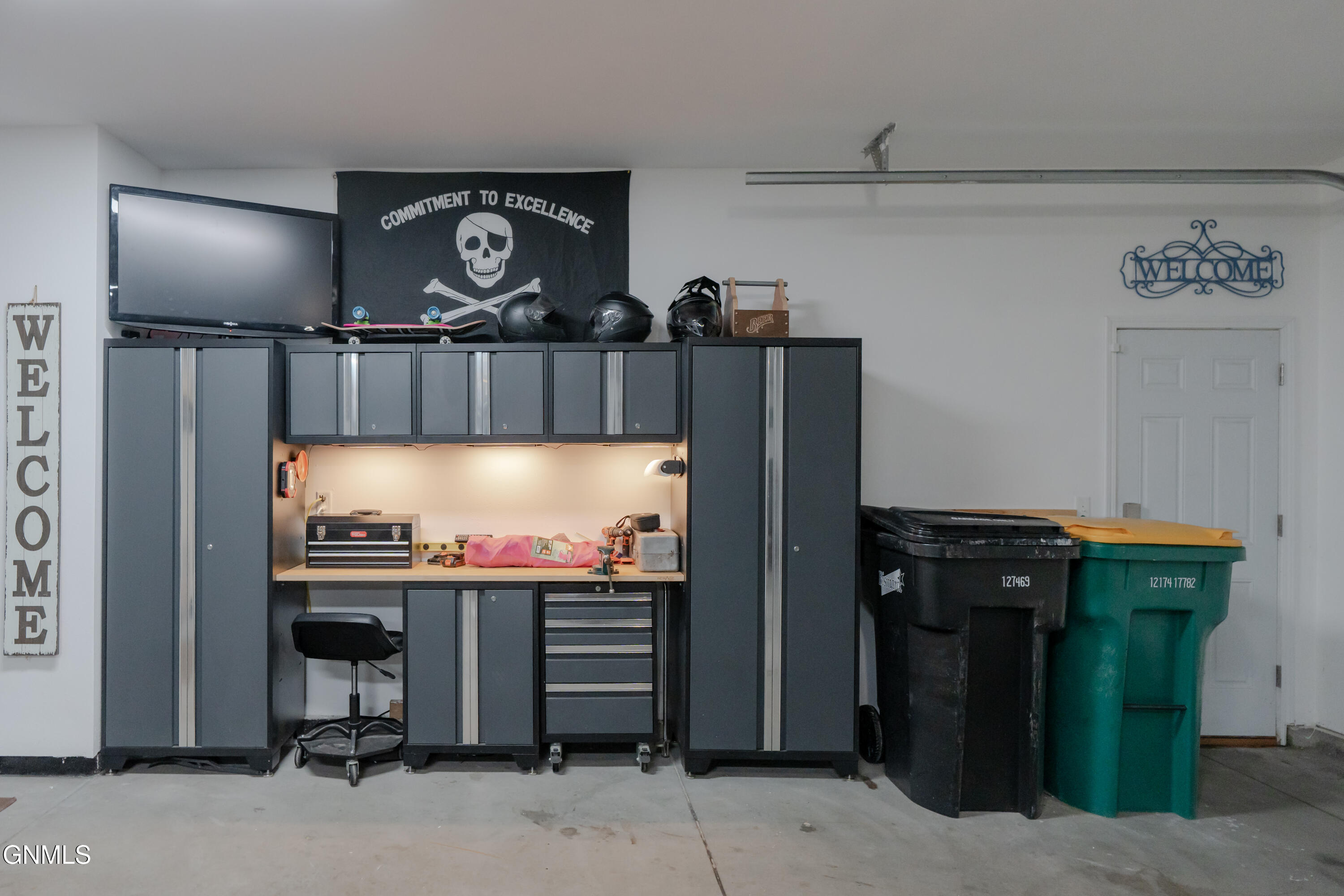 main property photo 67