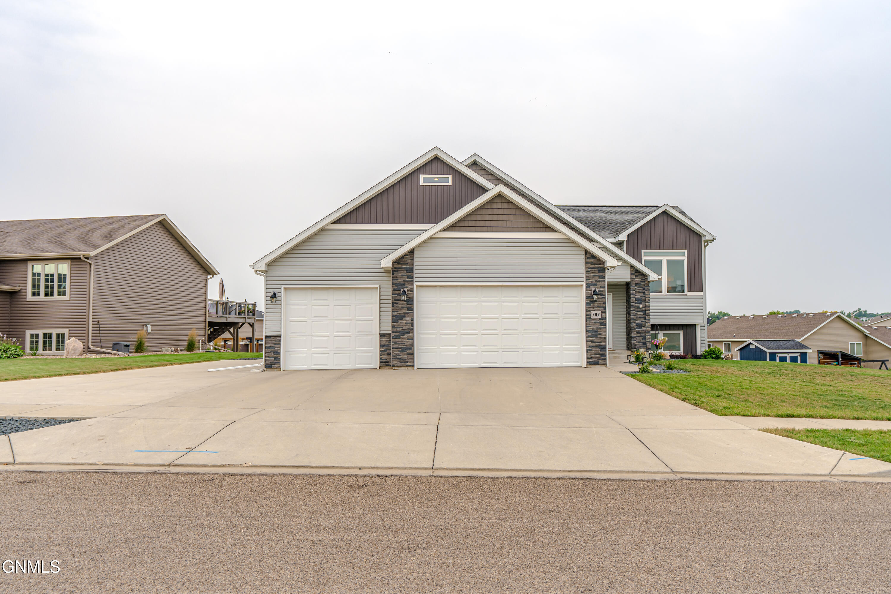 main property photo 82