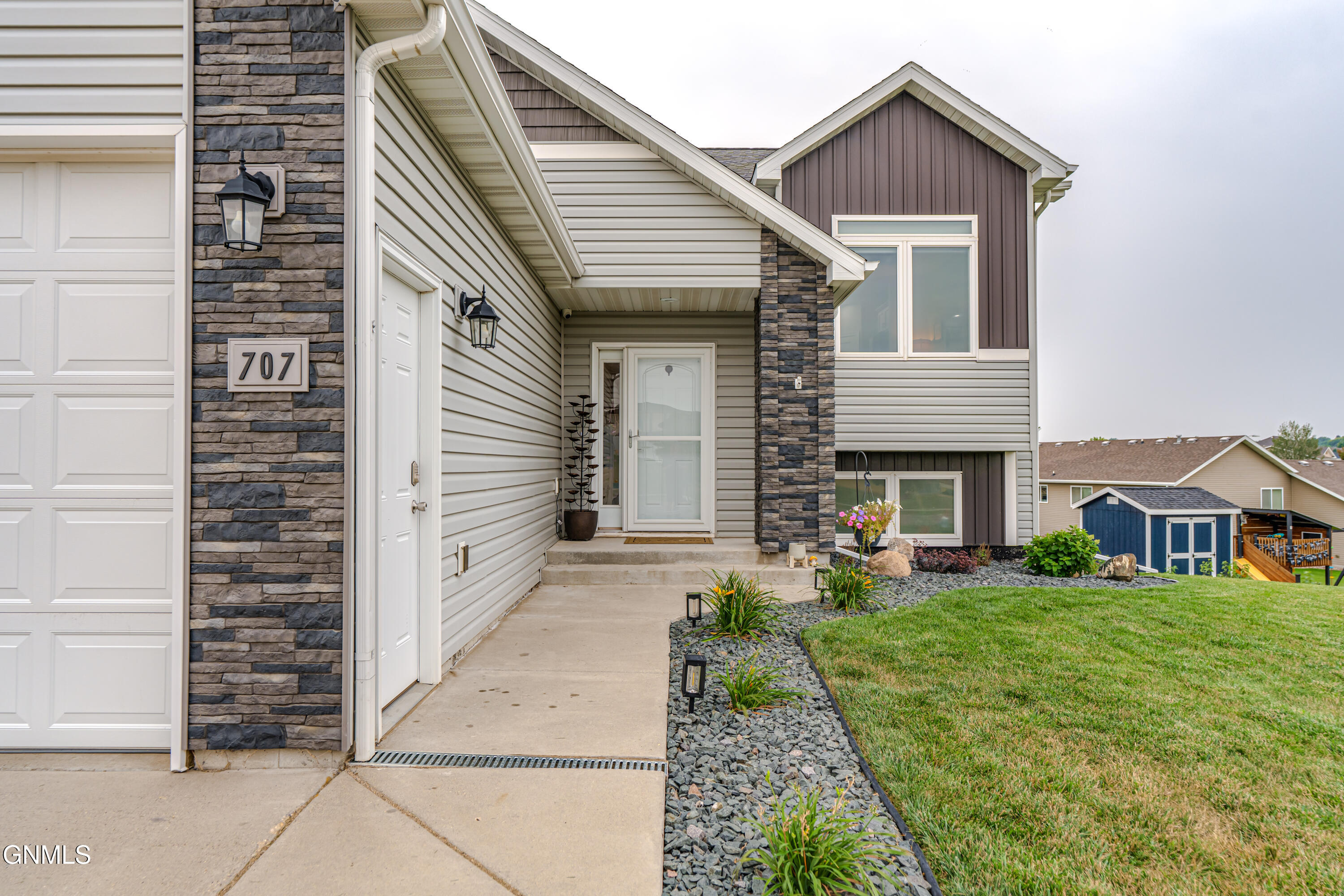 main property photo 86