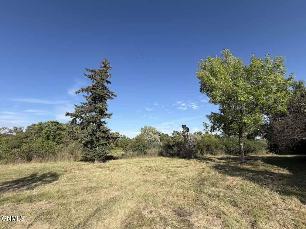 main property photo 10