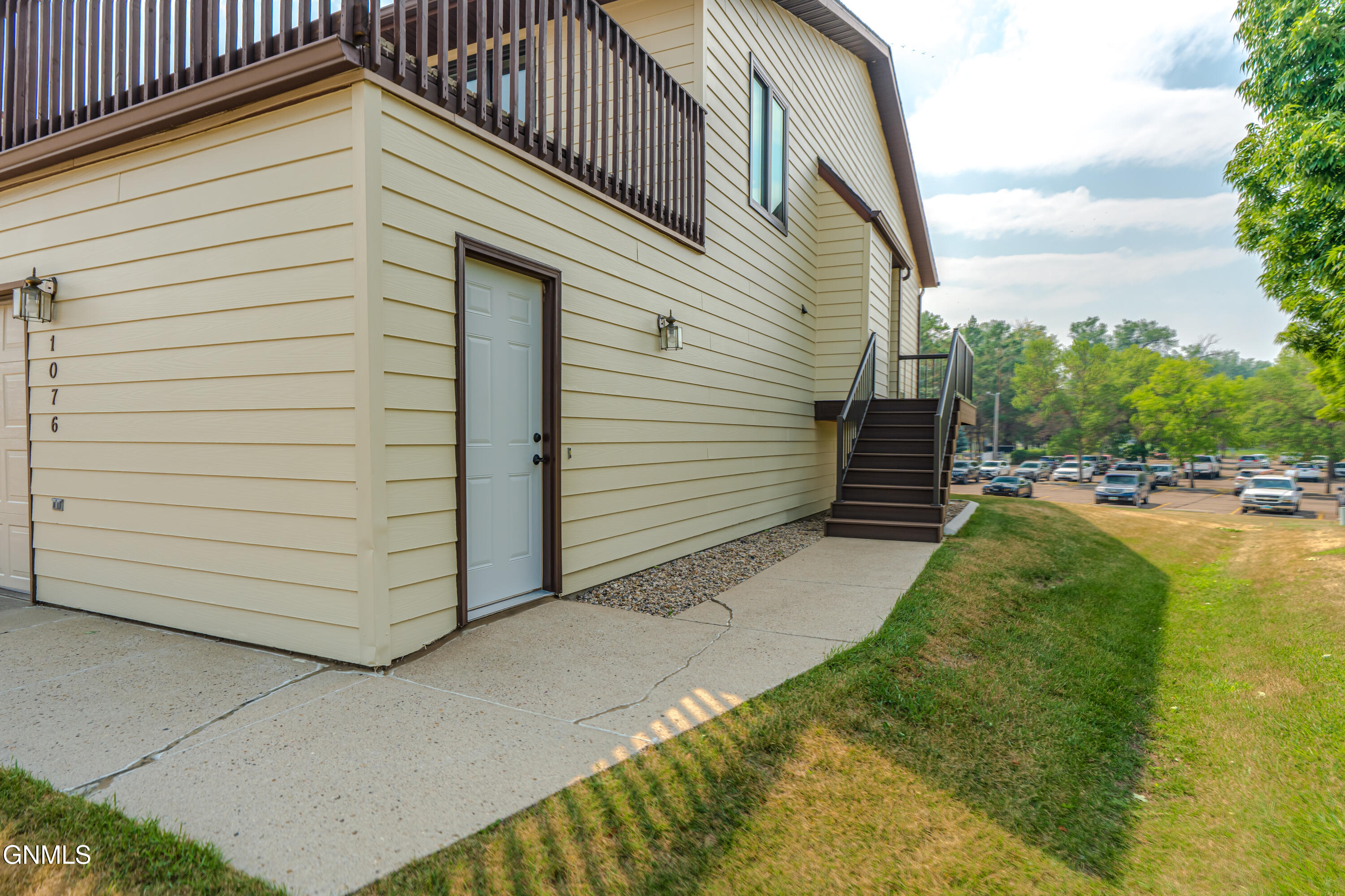 main property photo 51