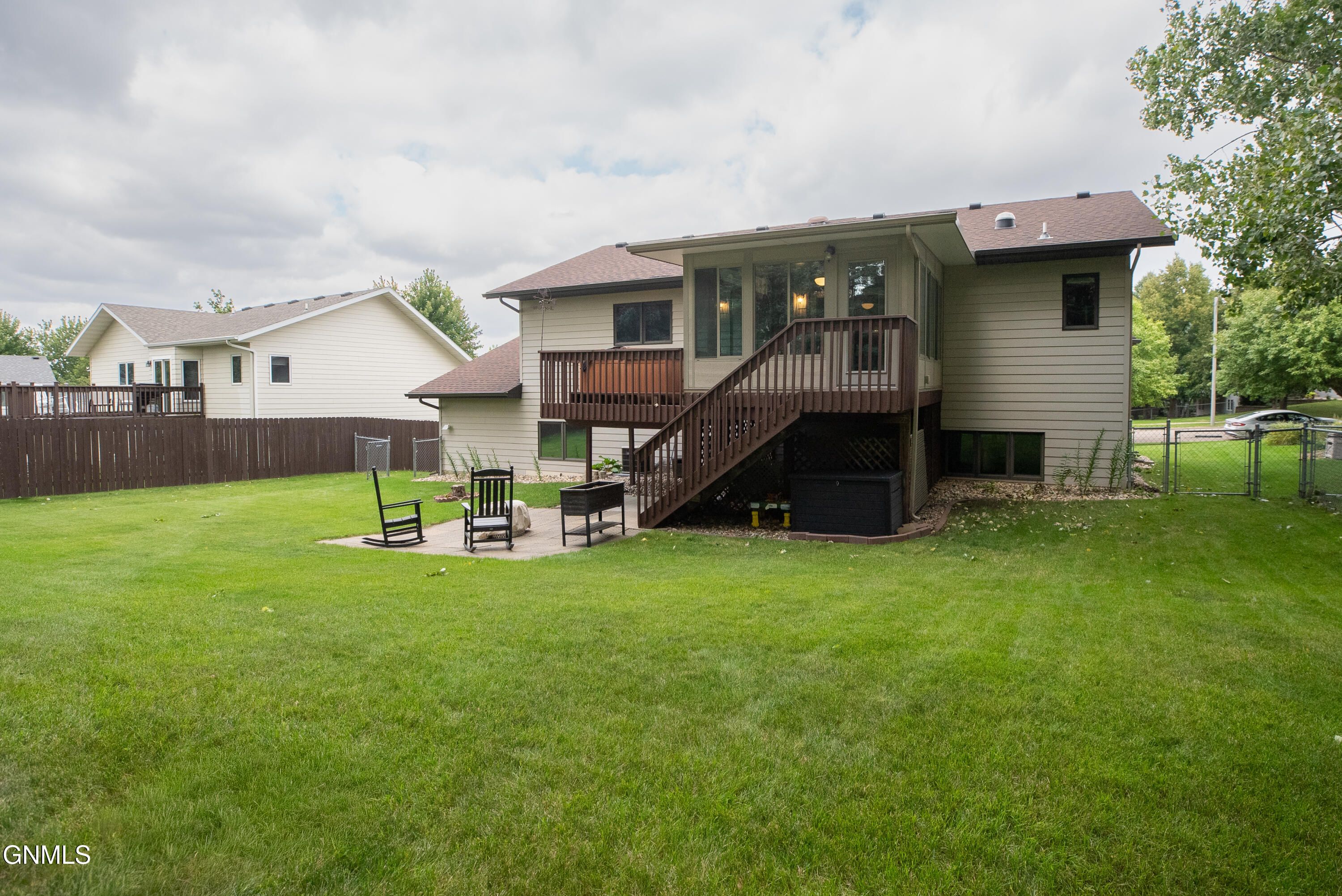 main property photo 61