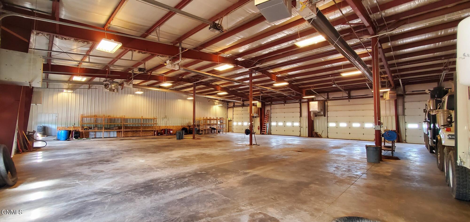 main property photo 20