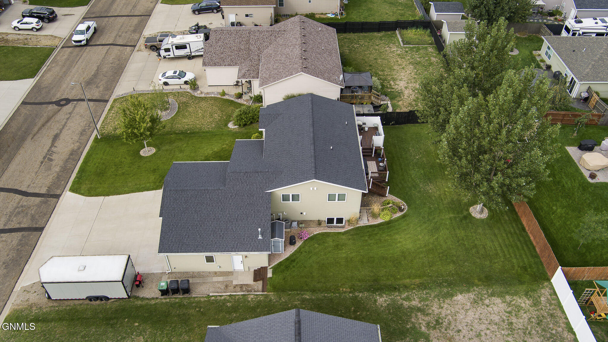 main property photo 47
