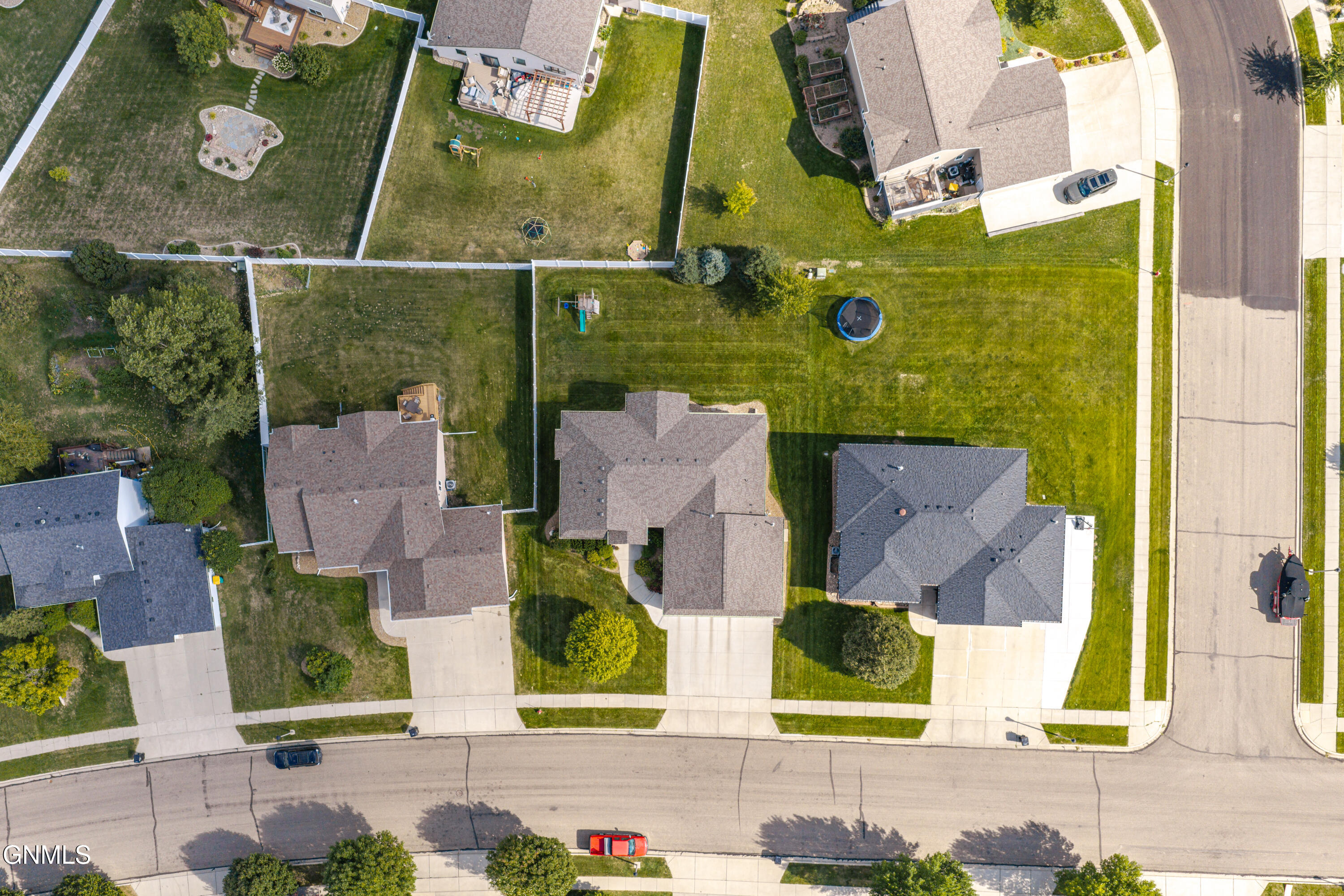 main property photo 60