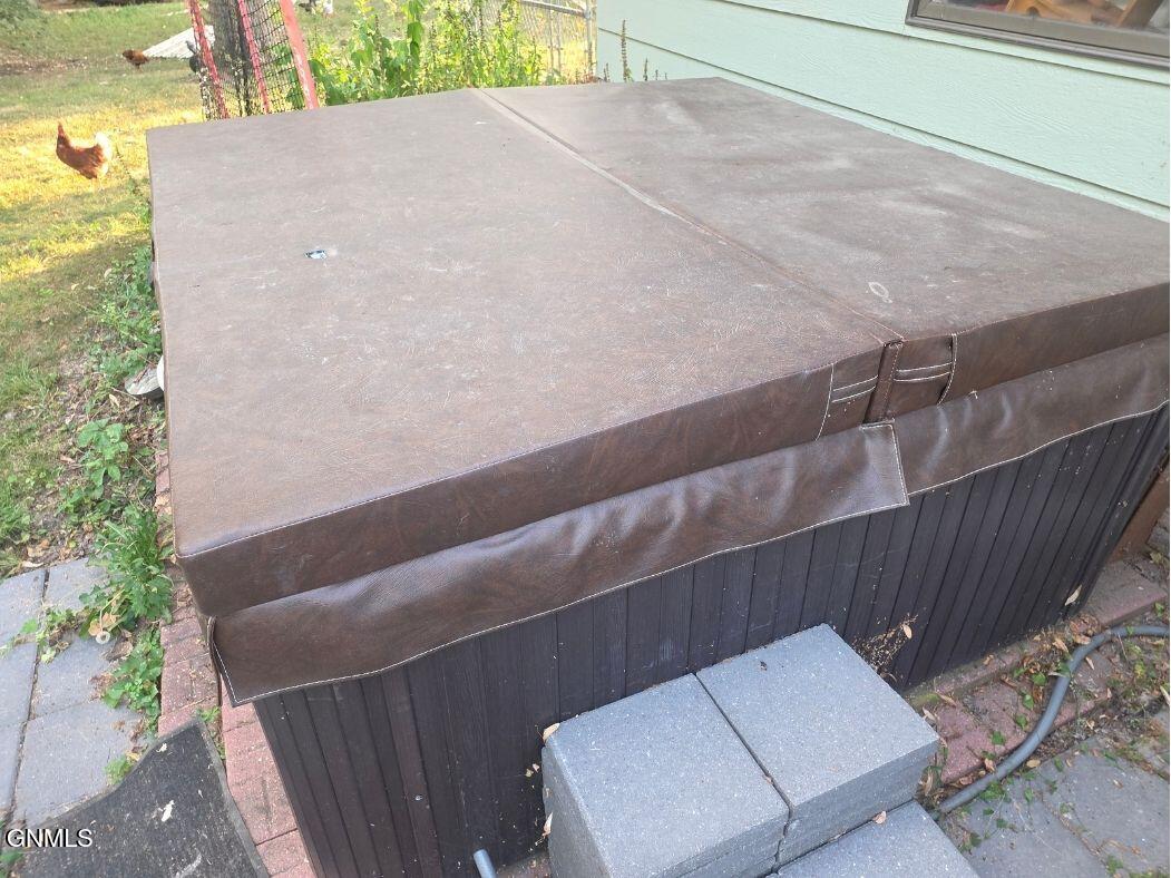 main property photo 30