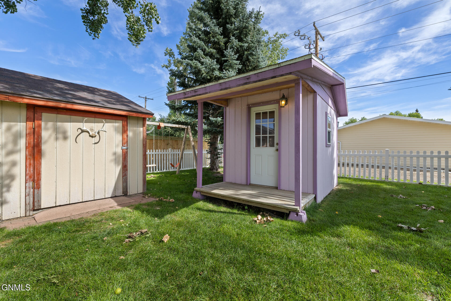 main property photo 22