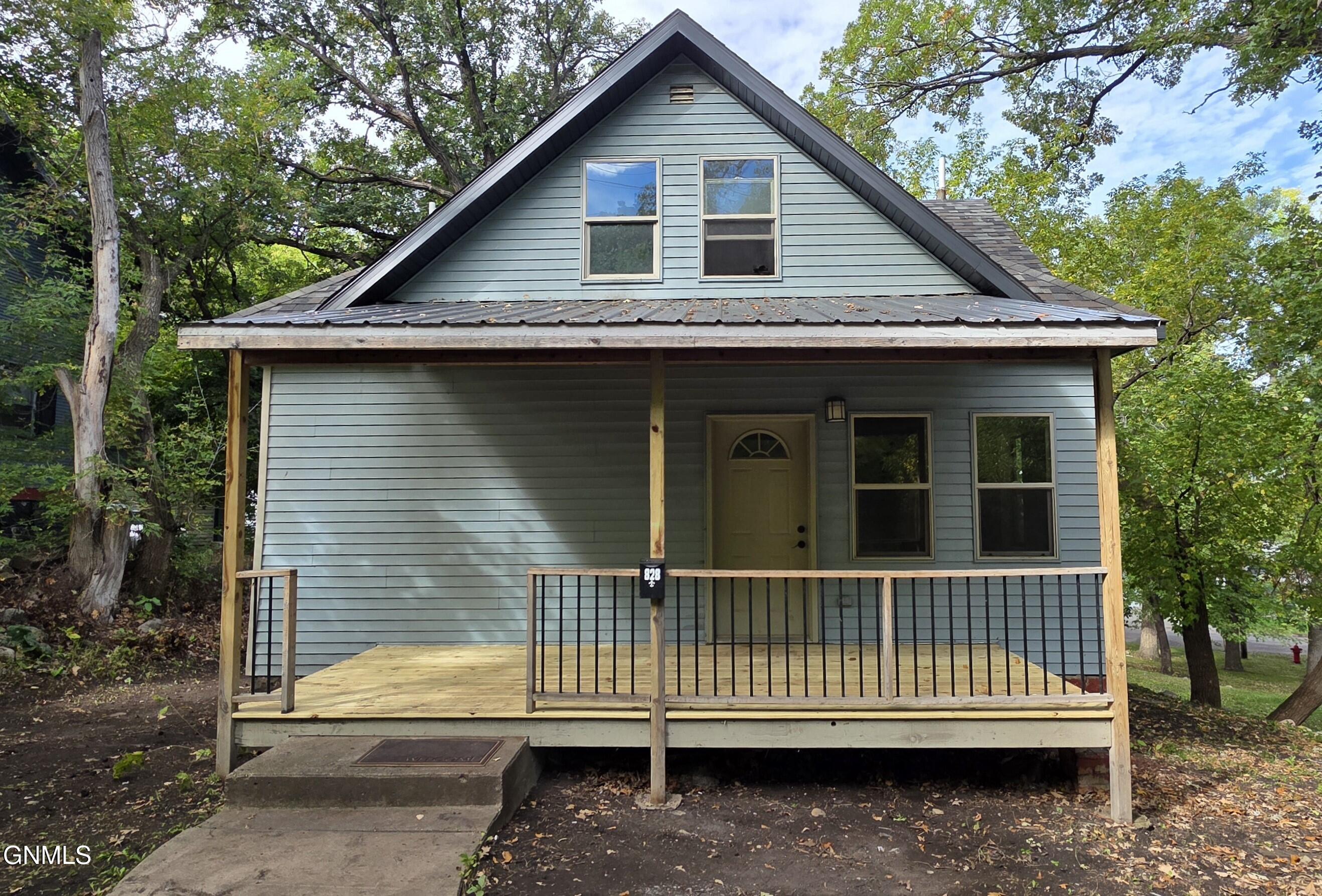 main property photo 23