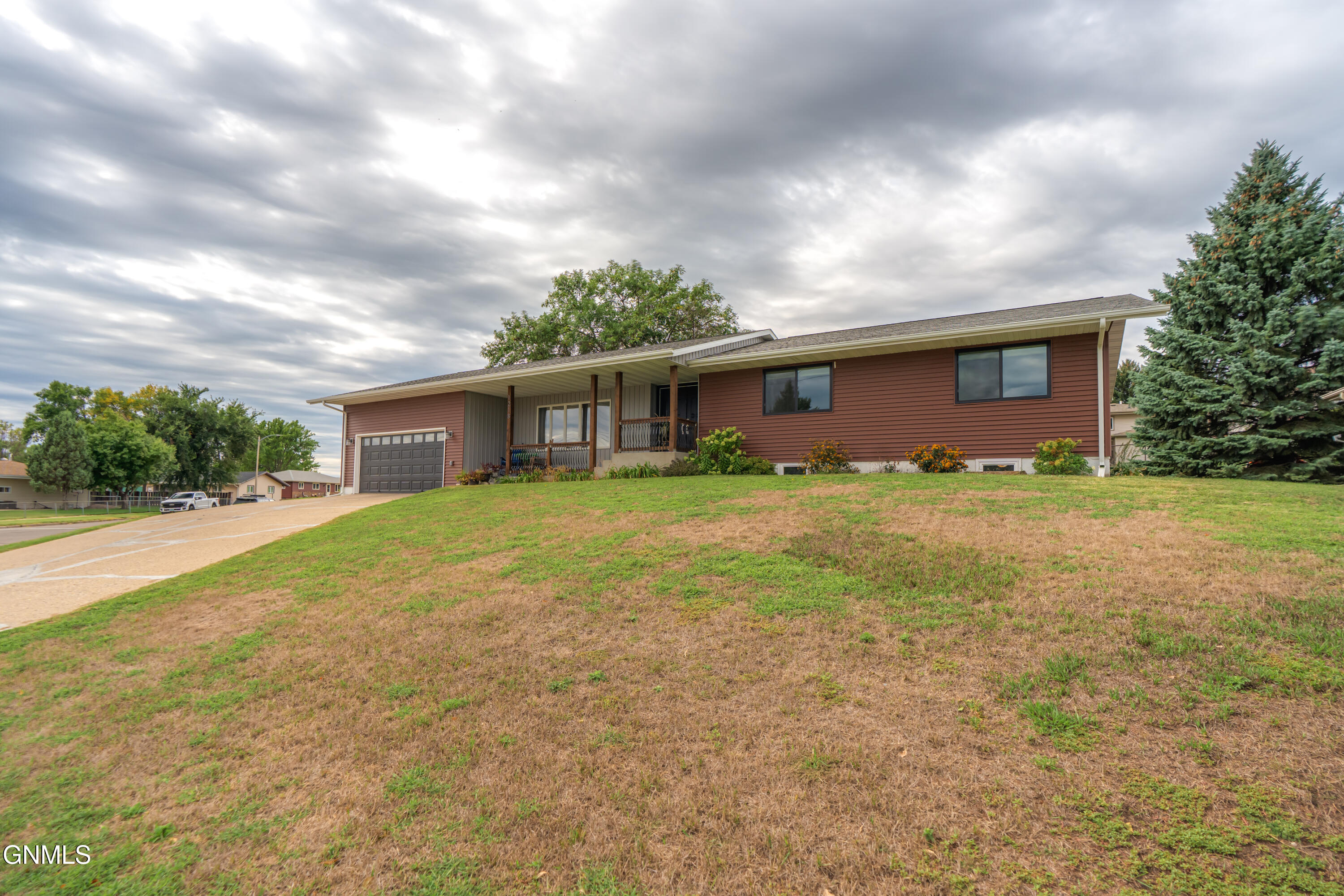 main property photo 63