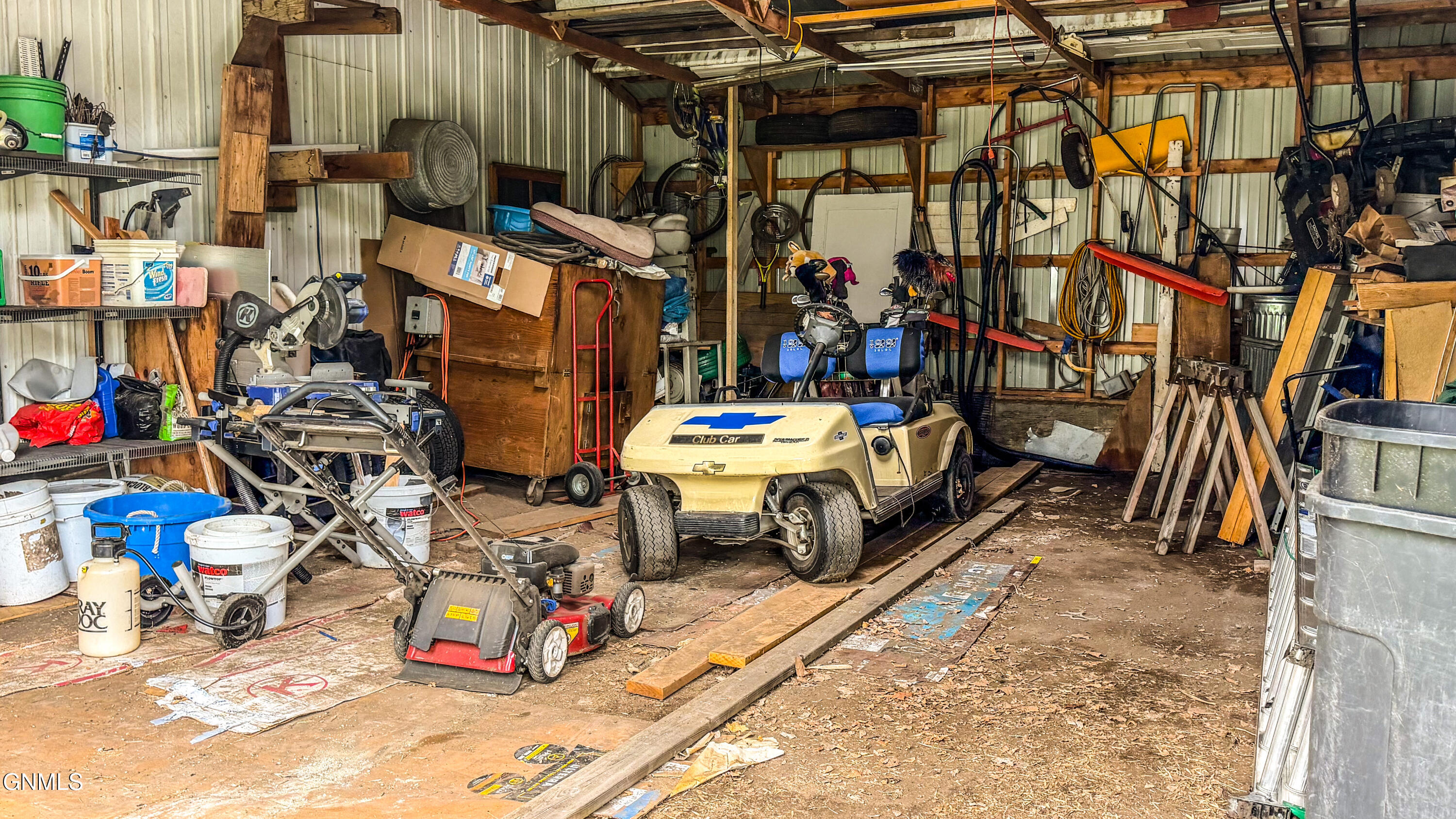 main property photo 50