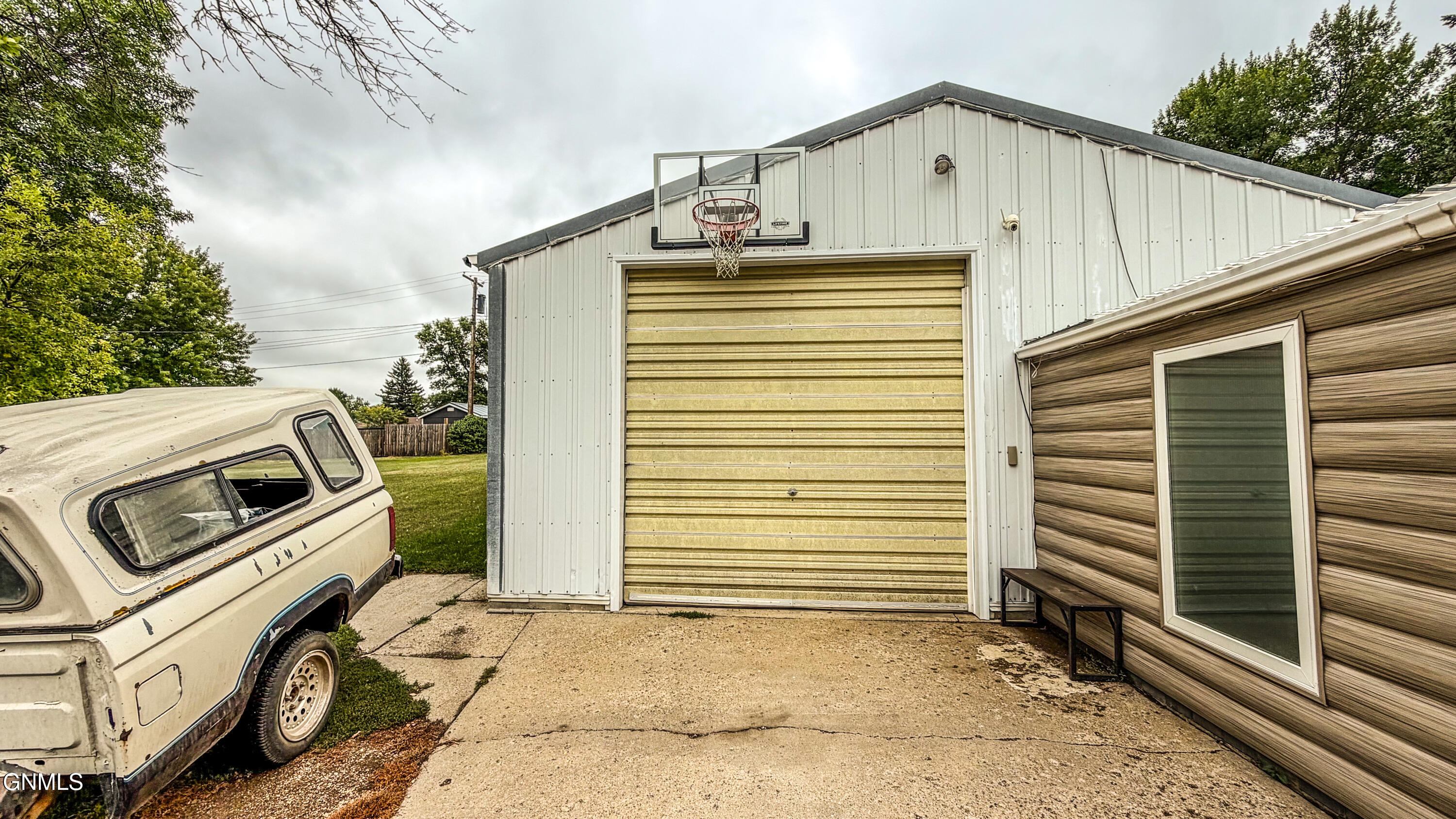 main property photo 54