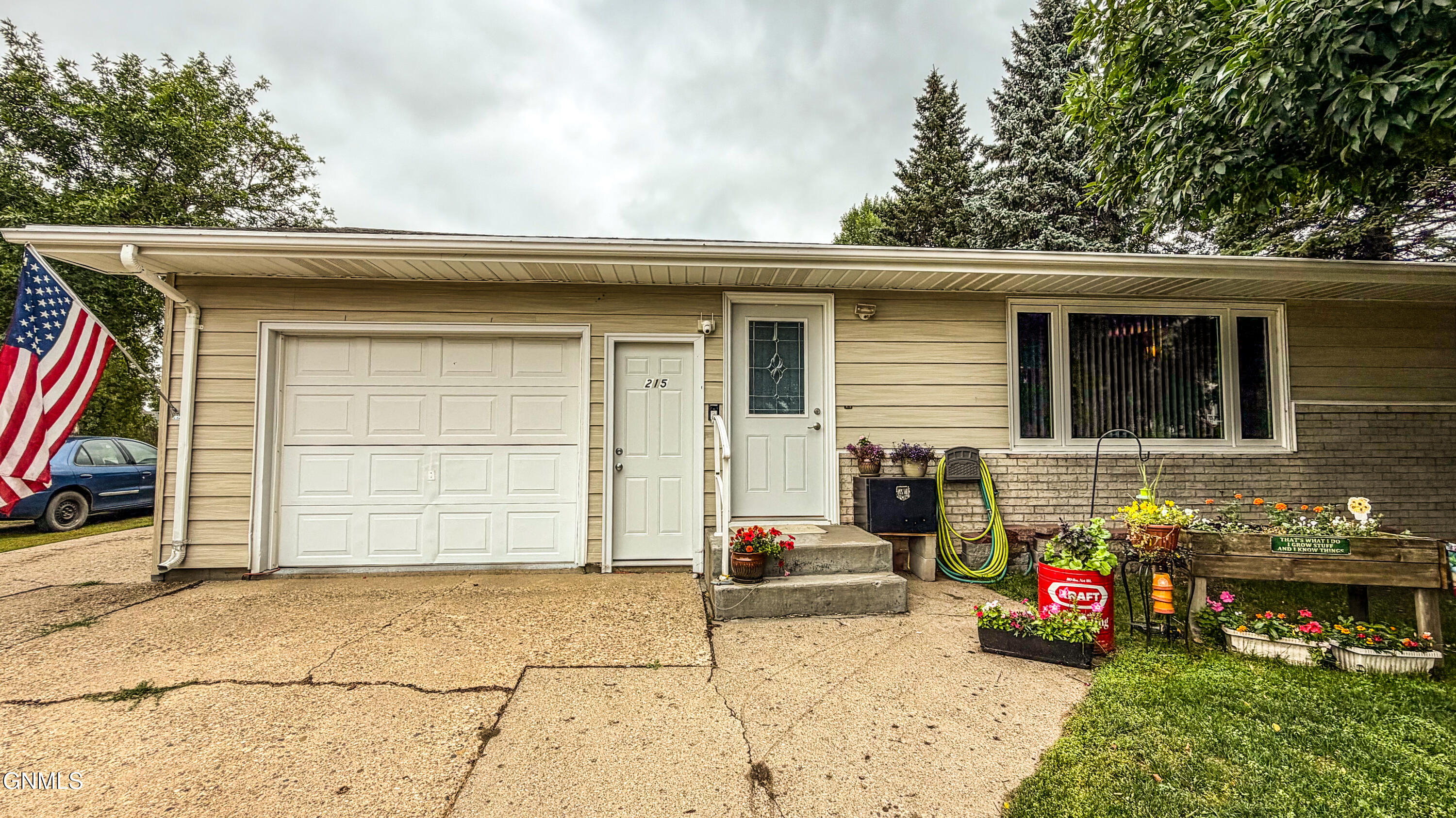 main property photo 56