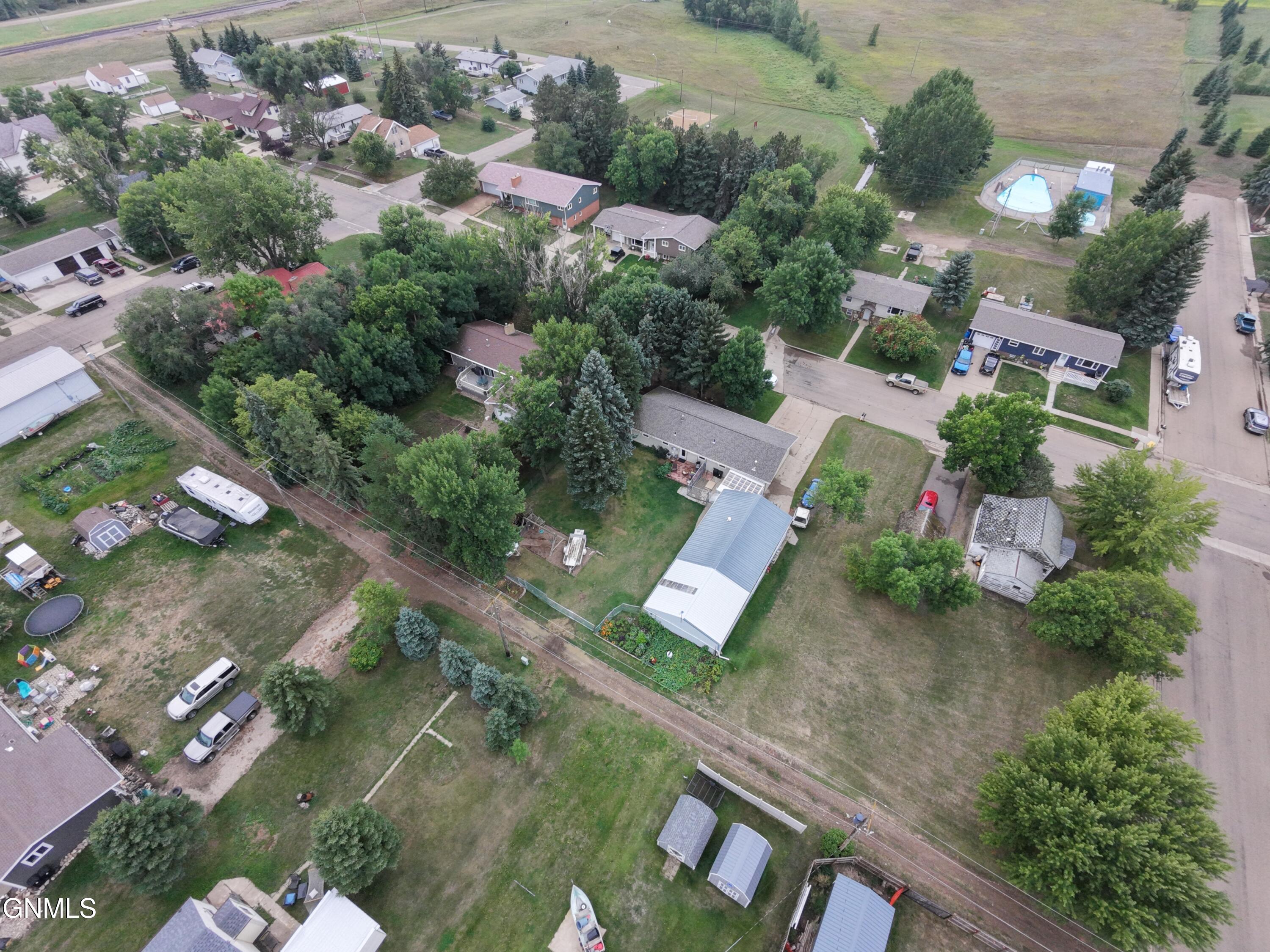 main property photo 61