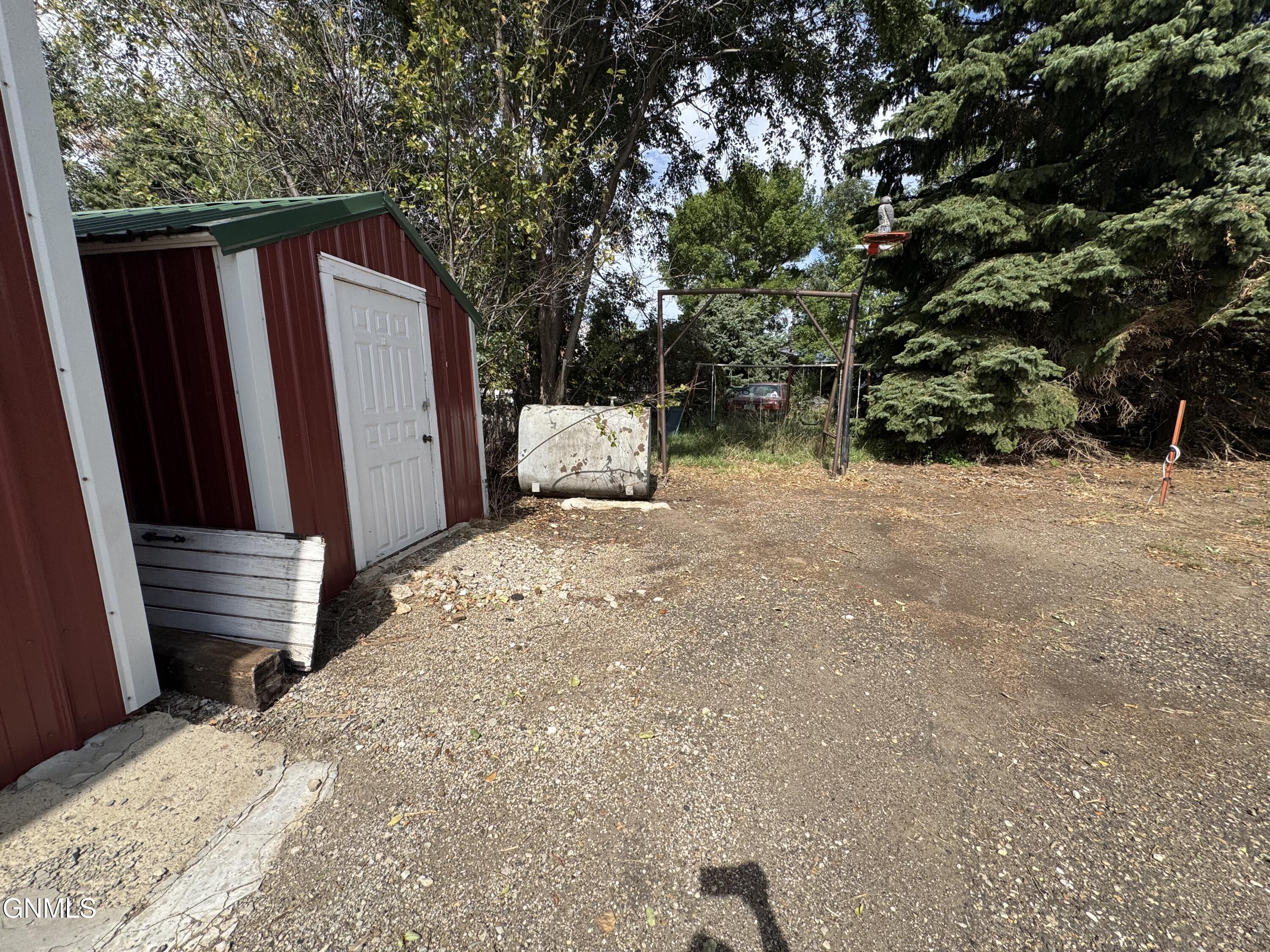 main property photo 48