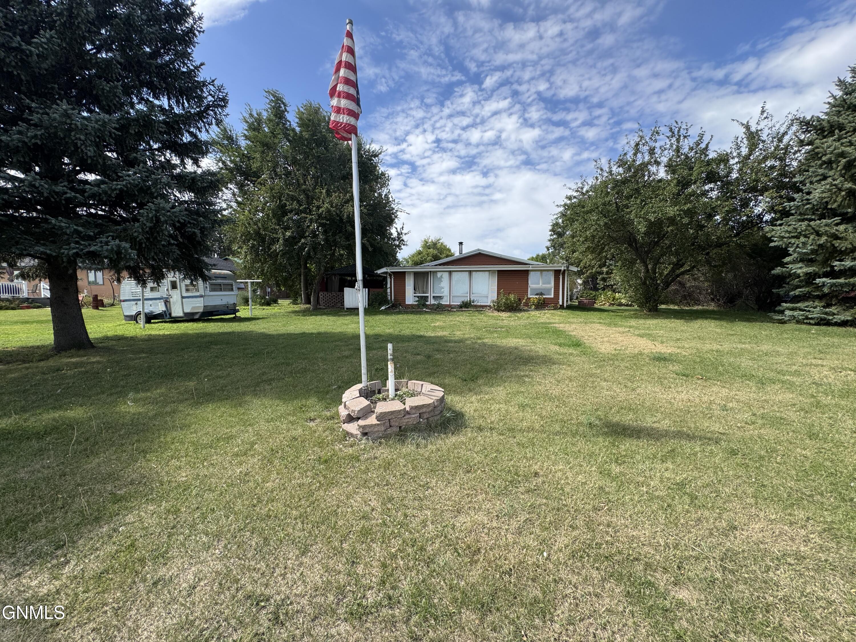 main property photo 51