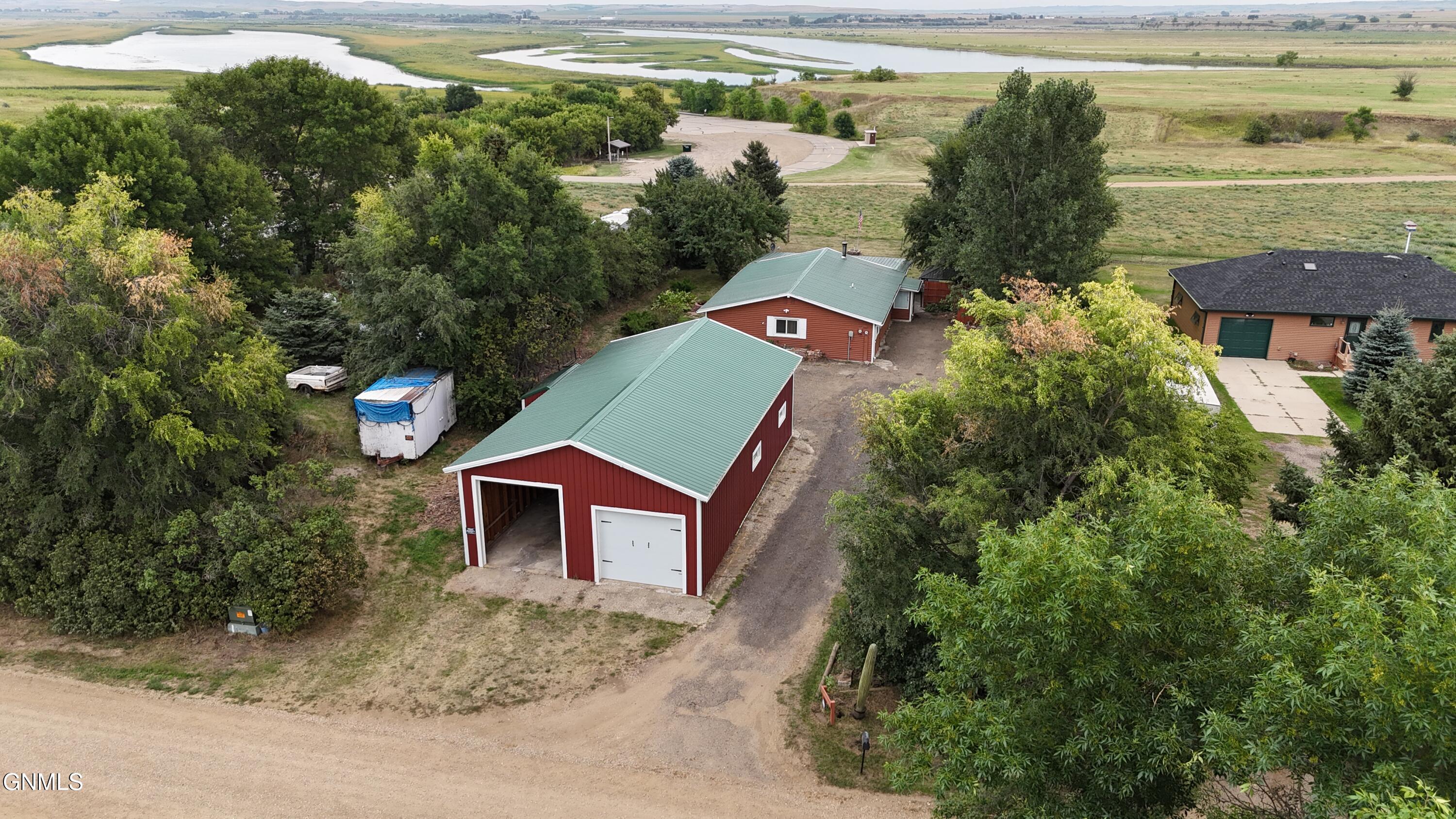 main property photo 70