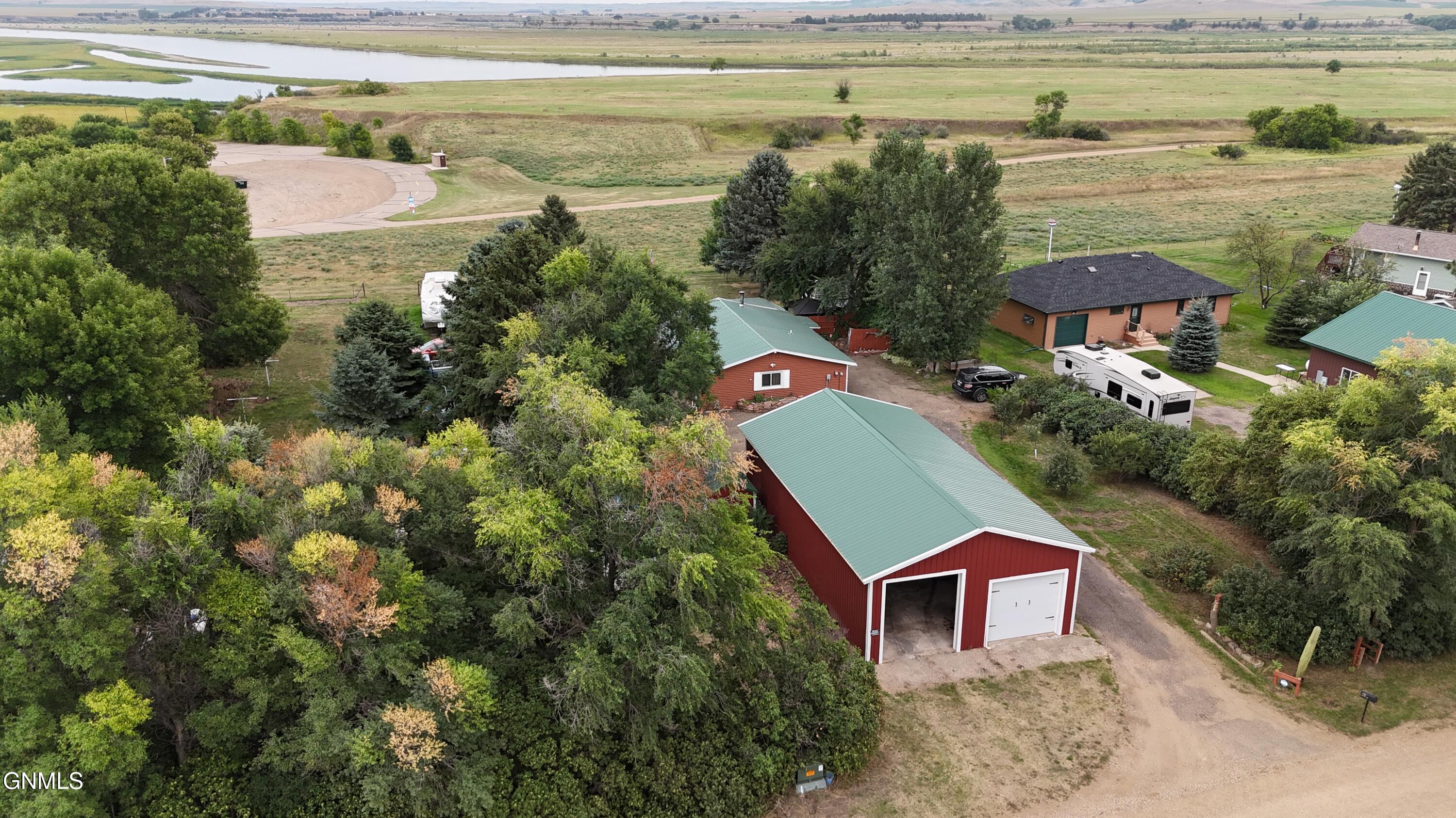 main property photo 71