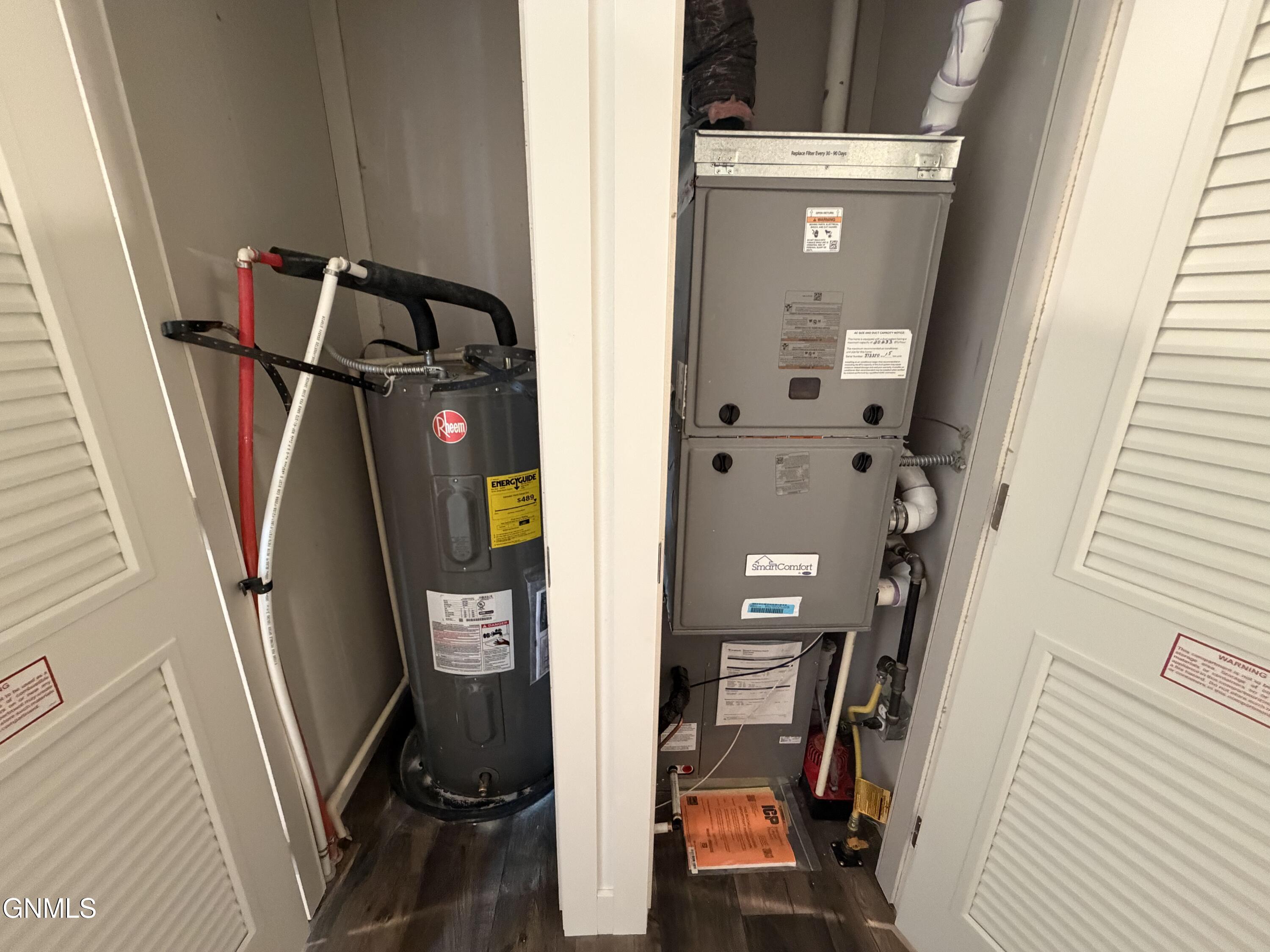 main property photo 17