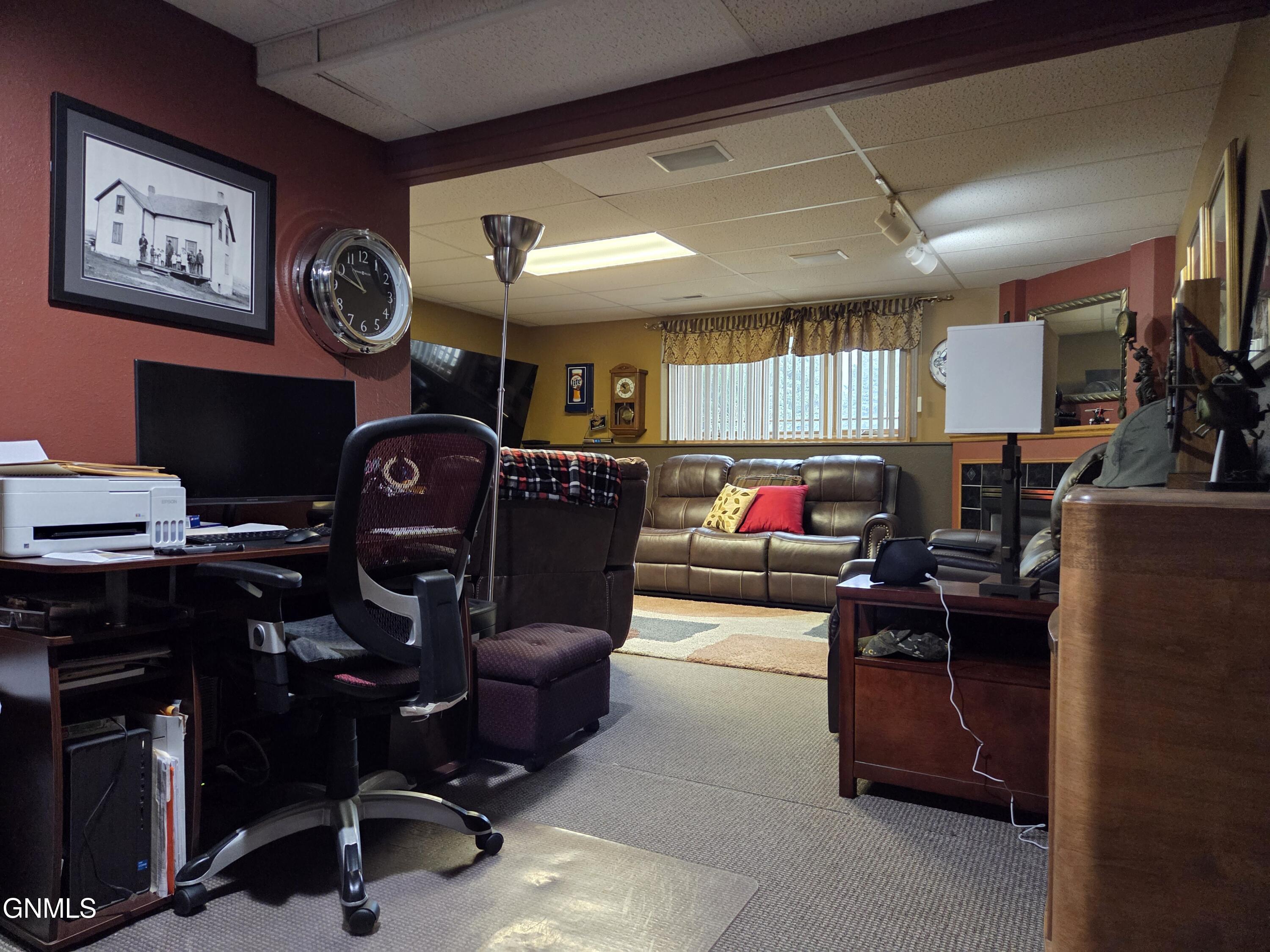 main property photo 31