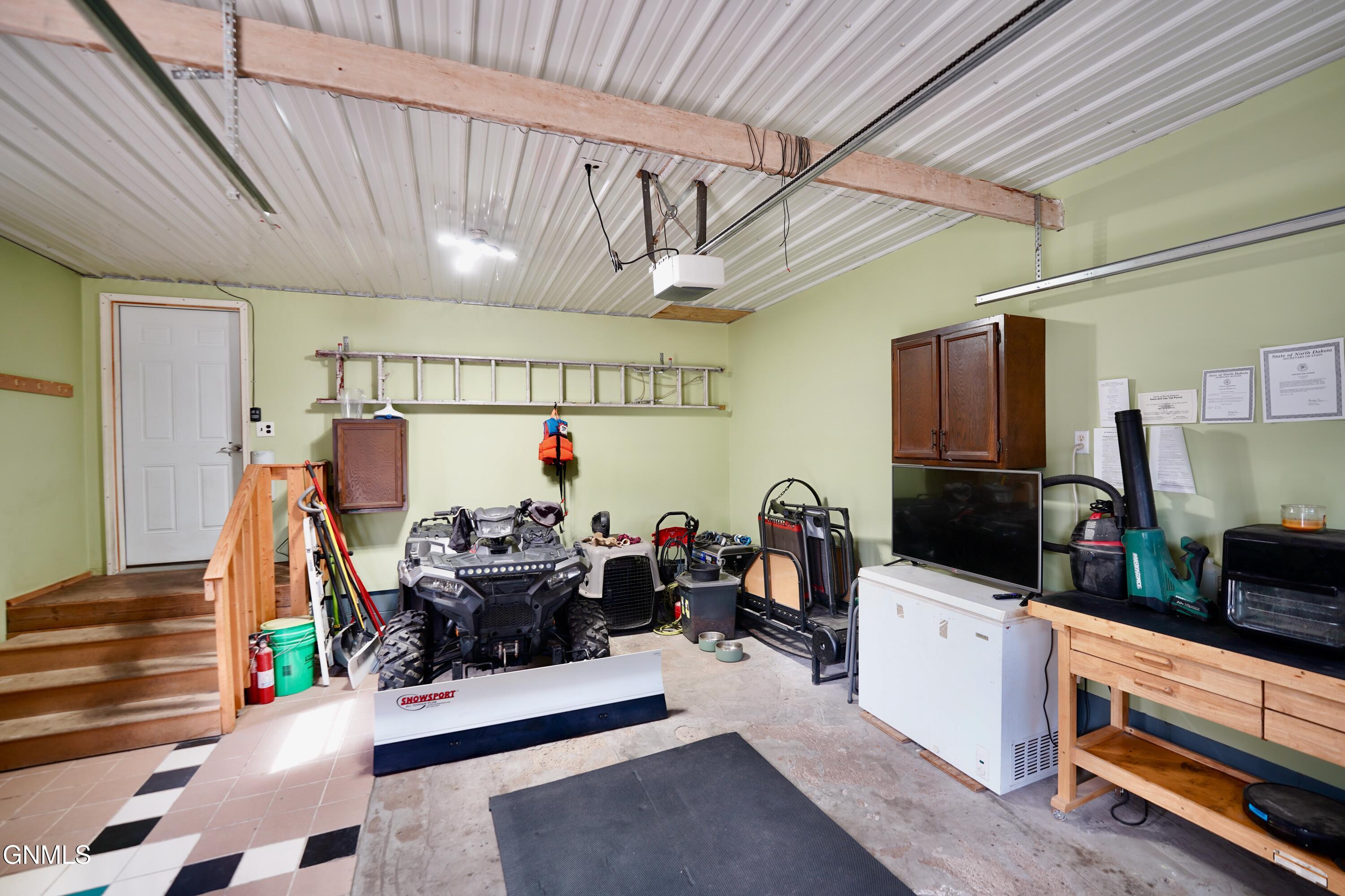main property photo 39