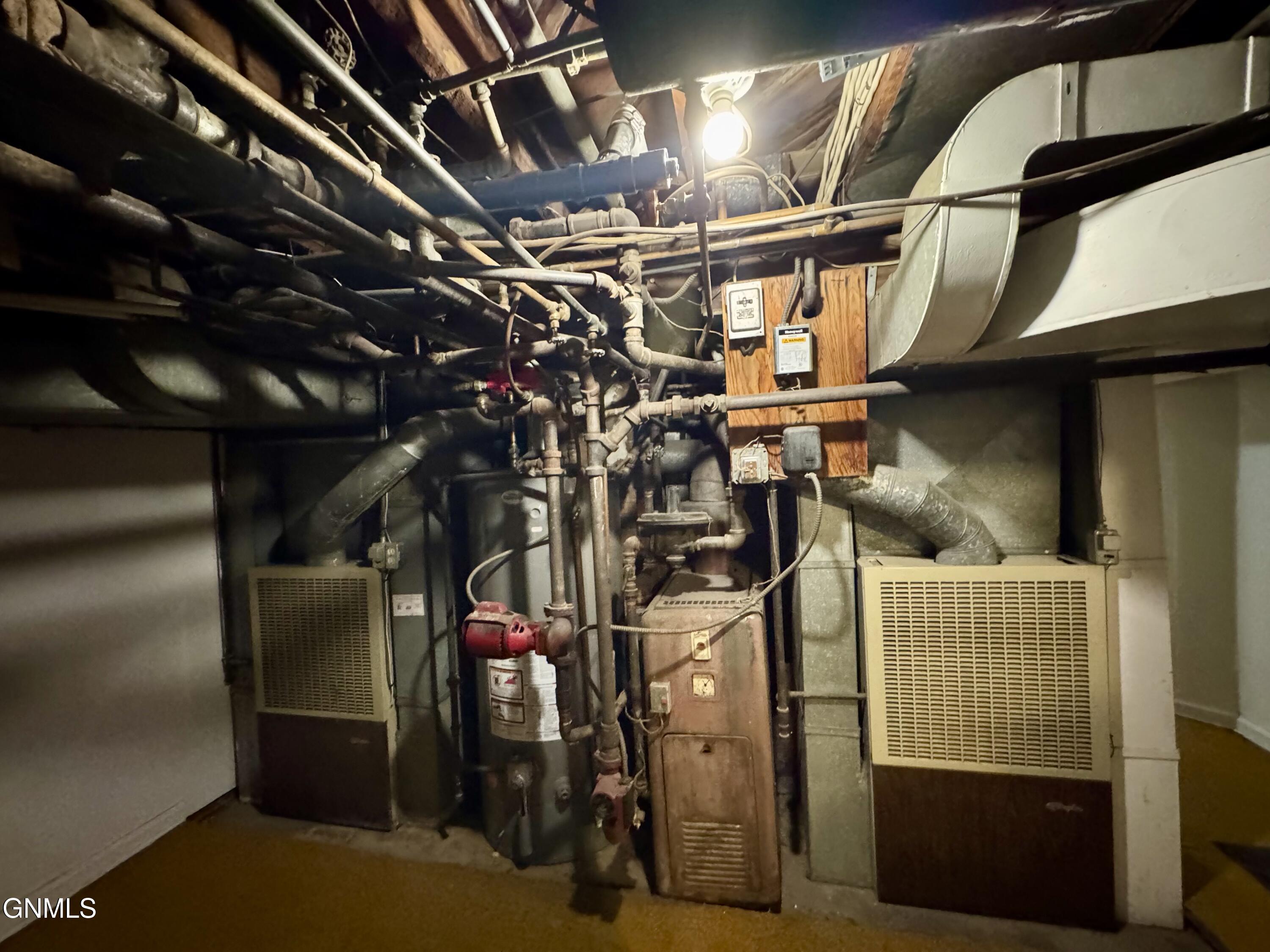 main property photo 24