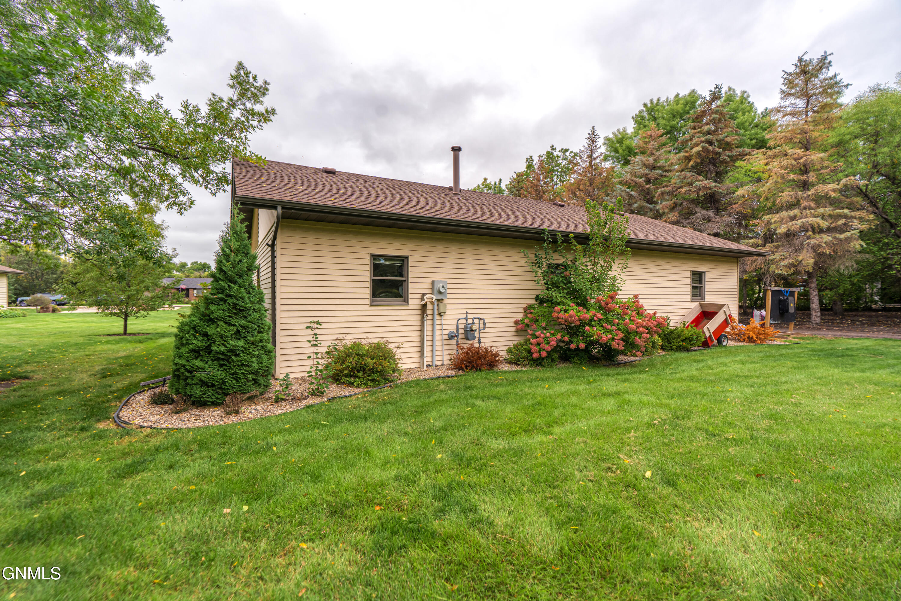 main property photo 115