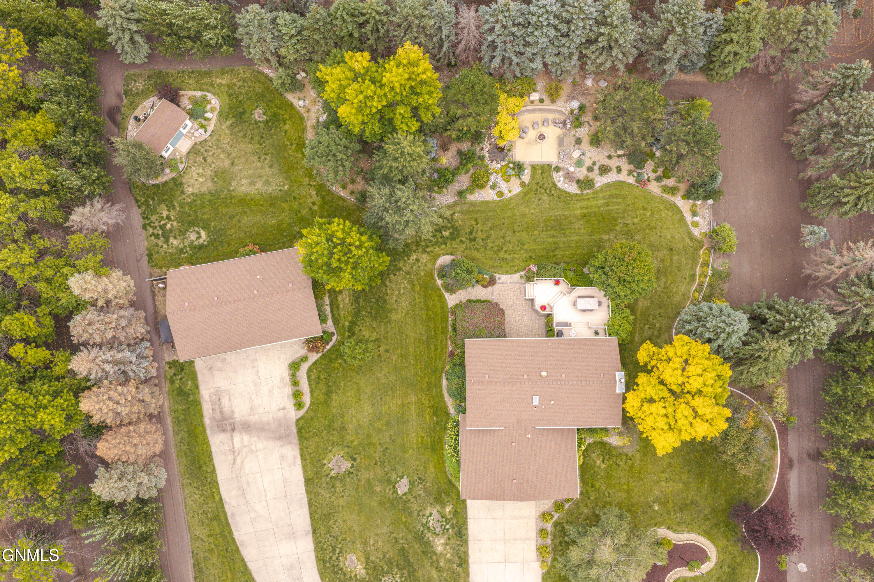 main property photo 20