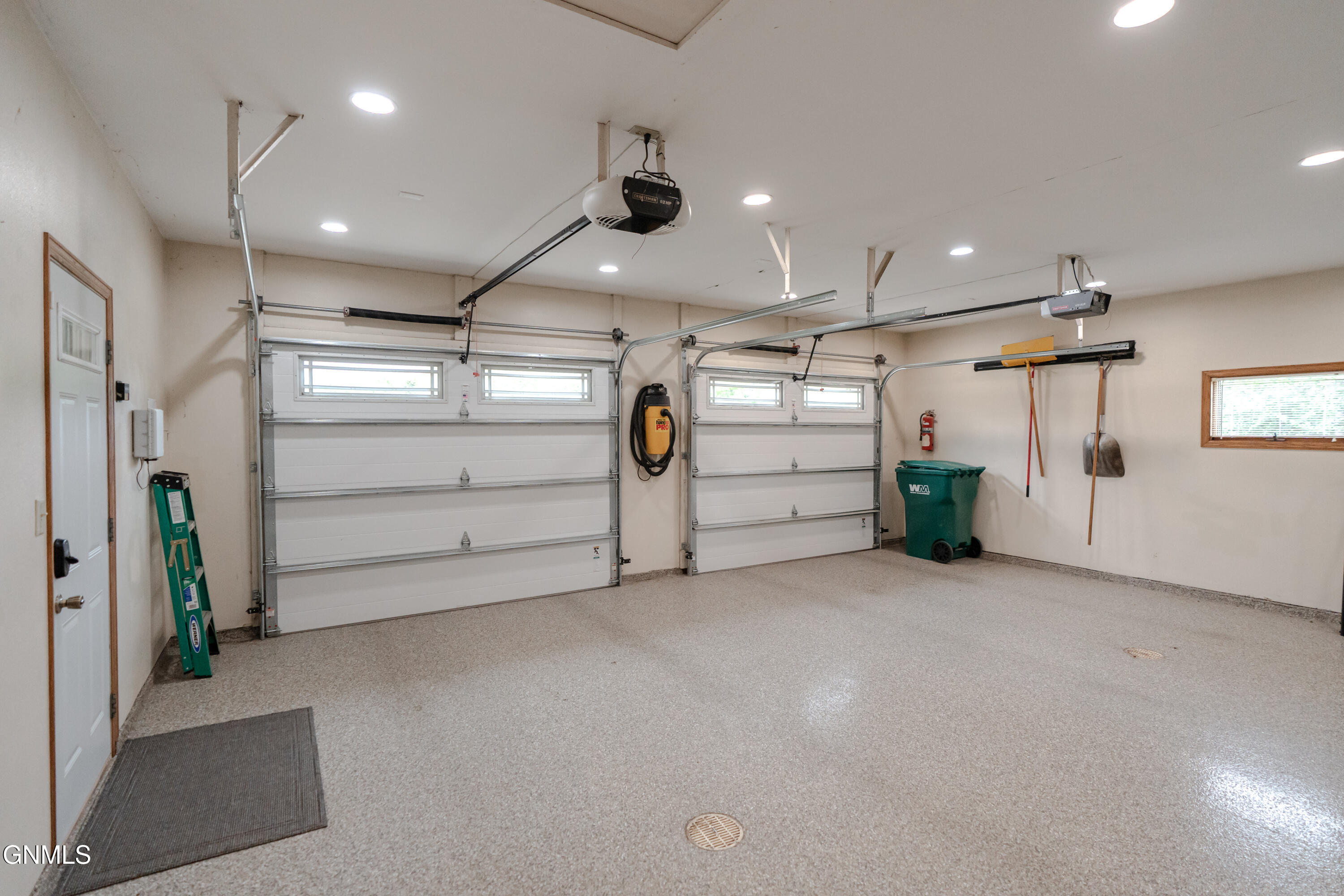 main property photo 84