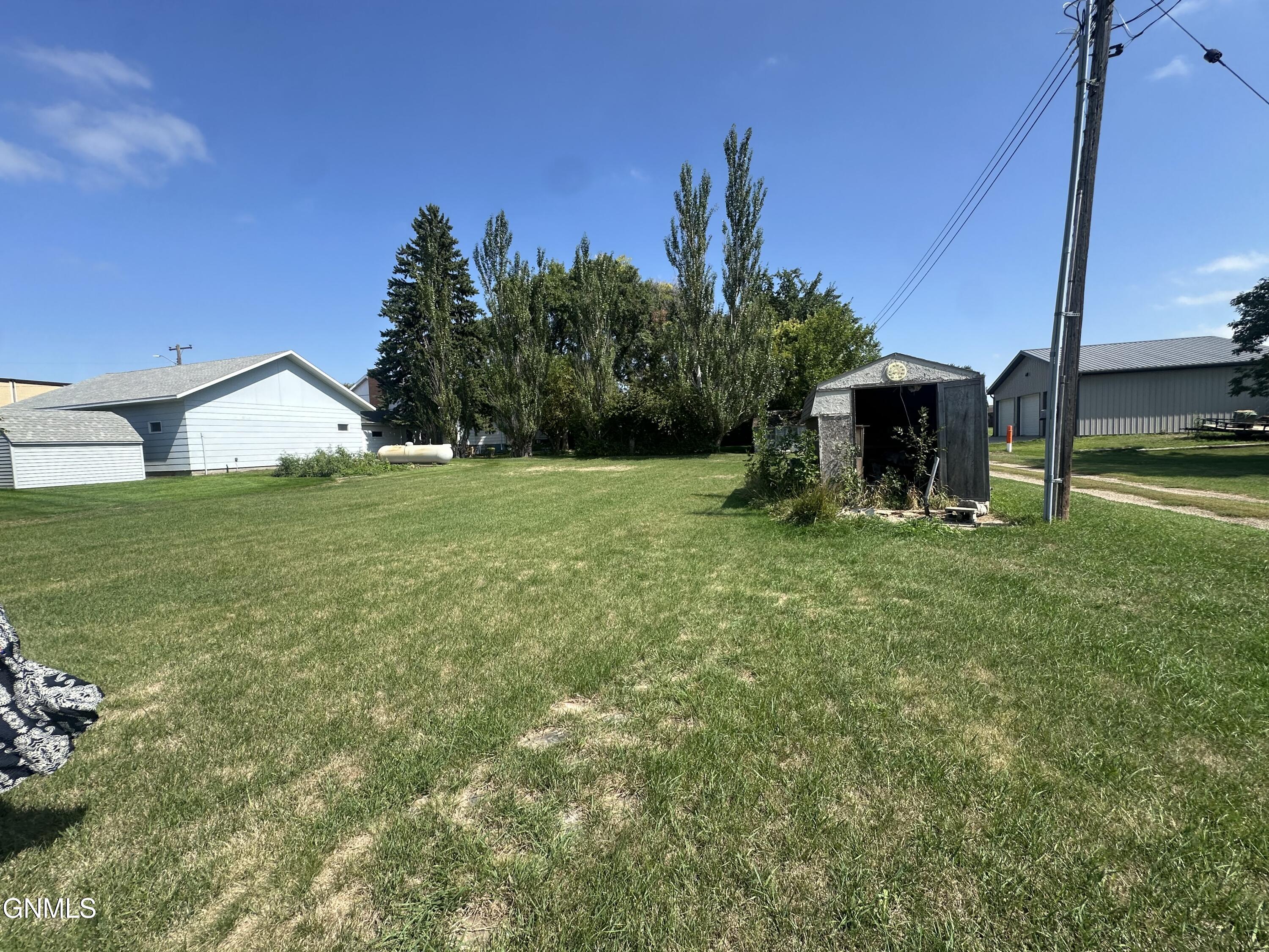main property photo 21