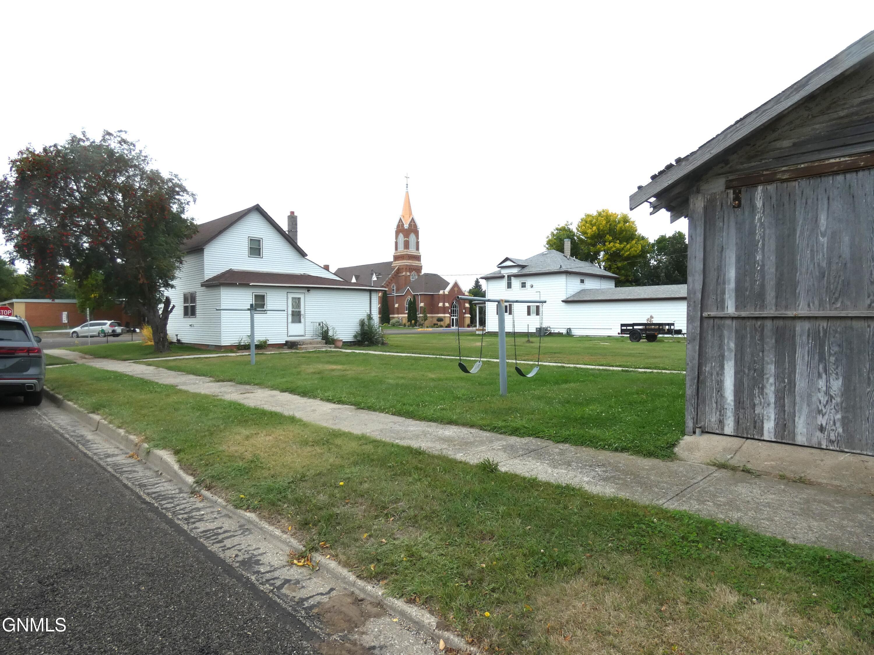 main property photo 49
