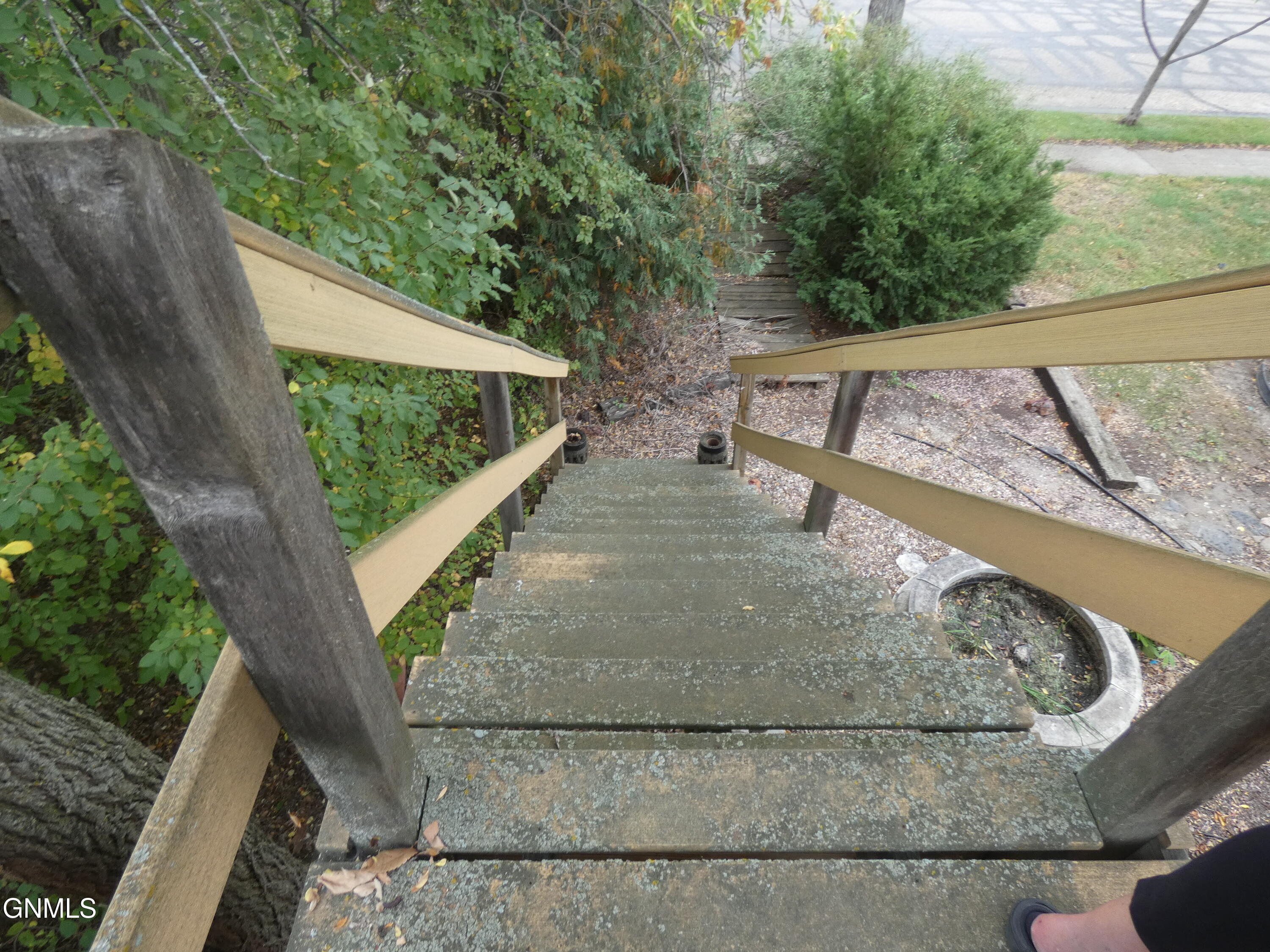 main property photo 44