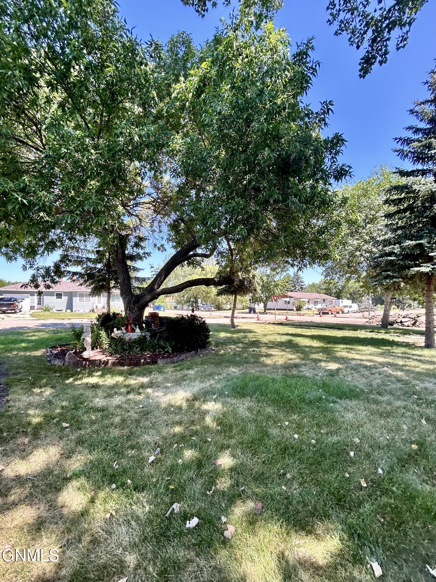 main property photo 46