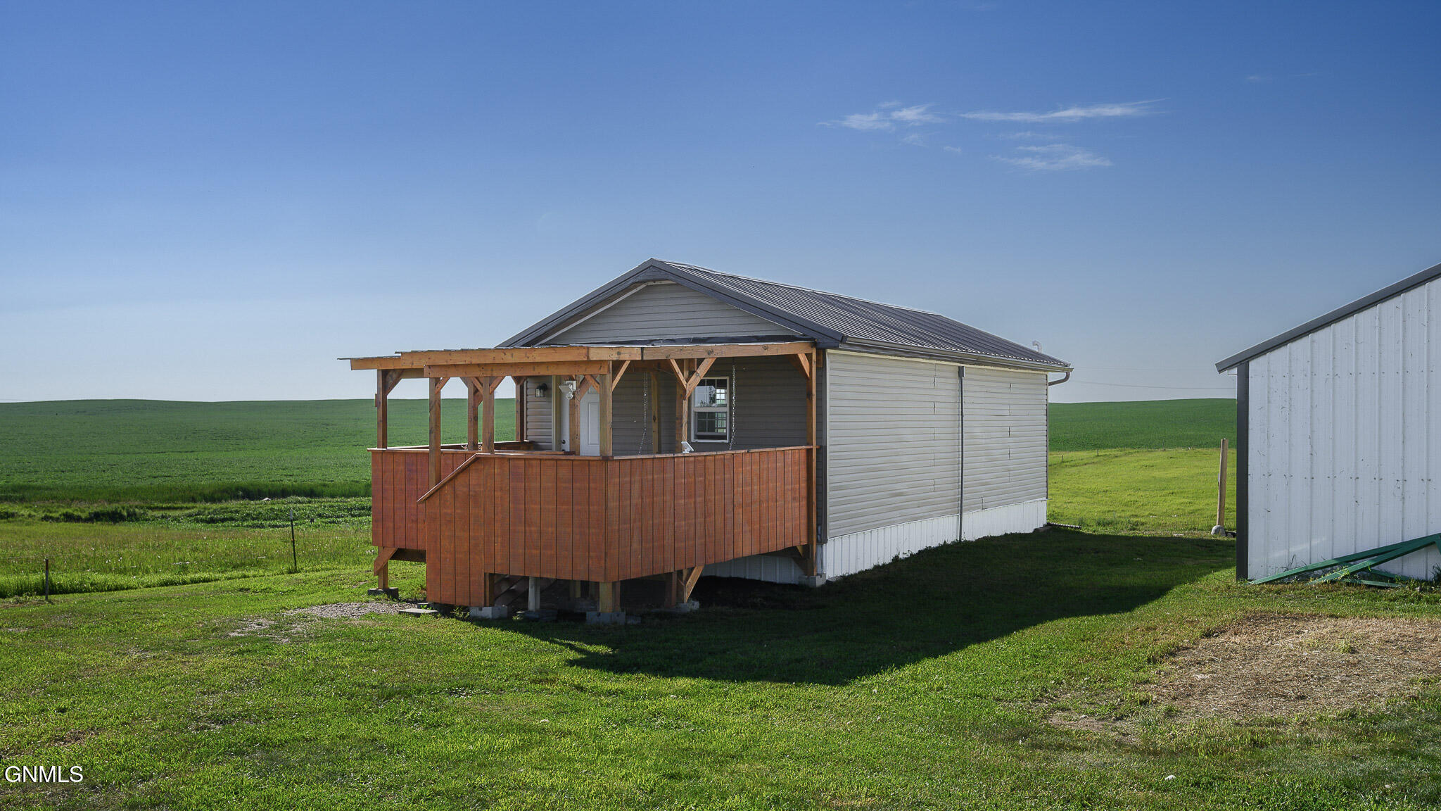 main property photo 34