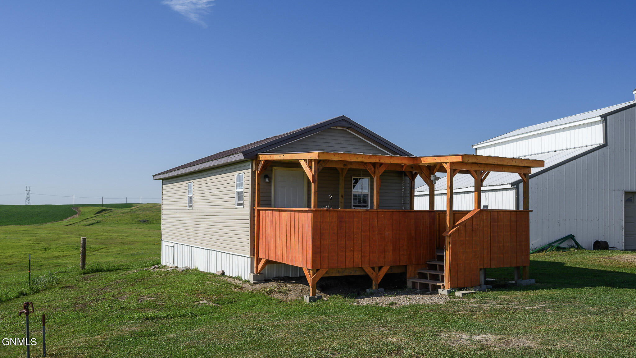 main property photo 35