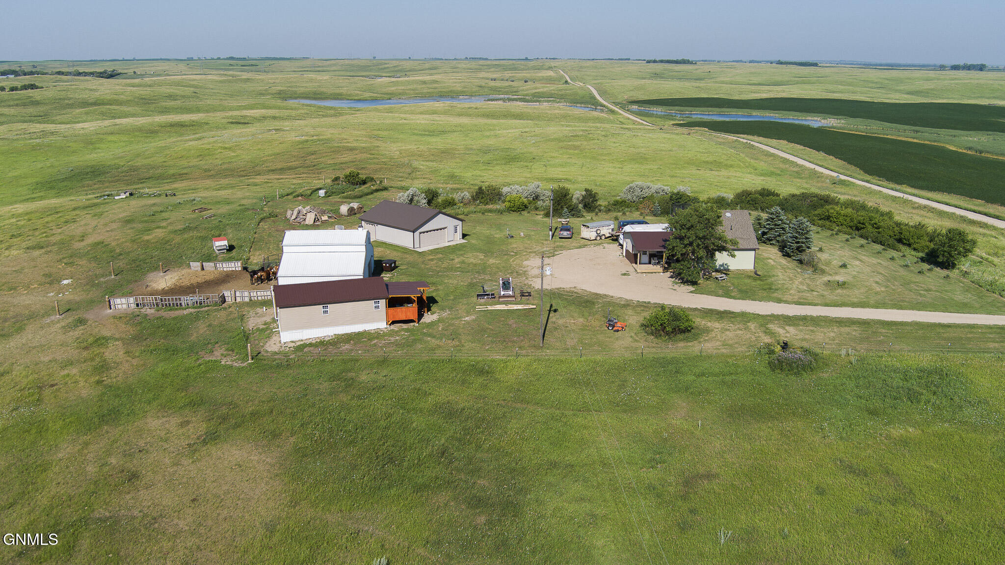 main property photo 50