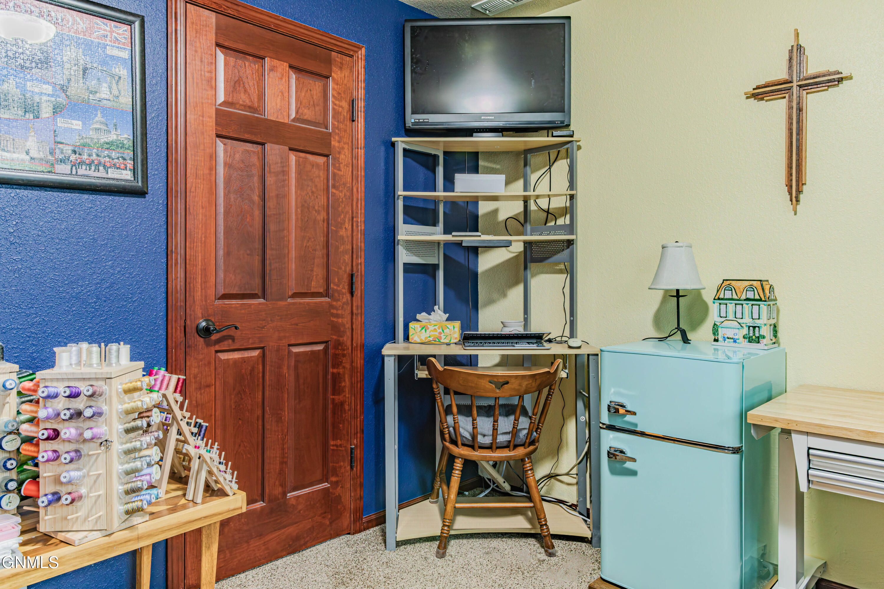 main property photo 33