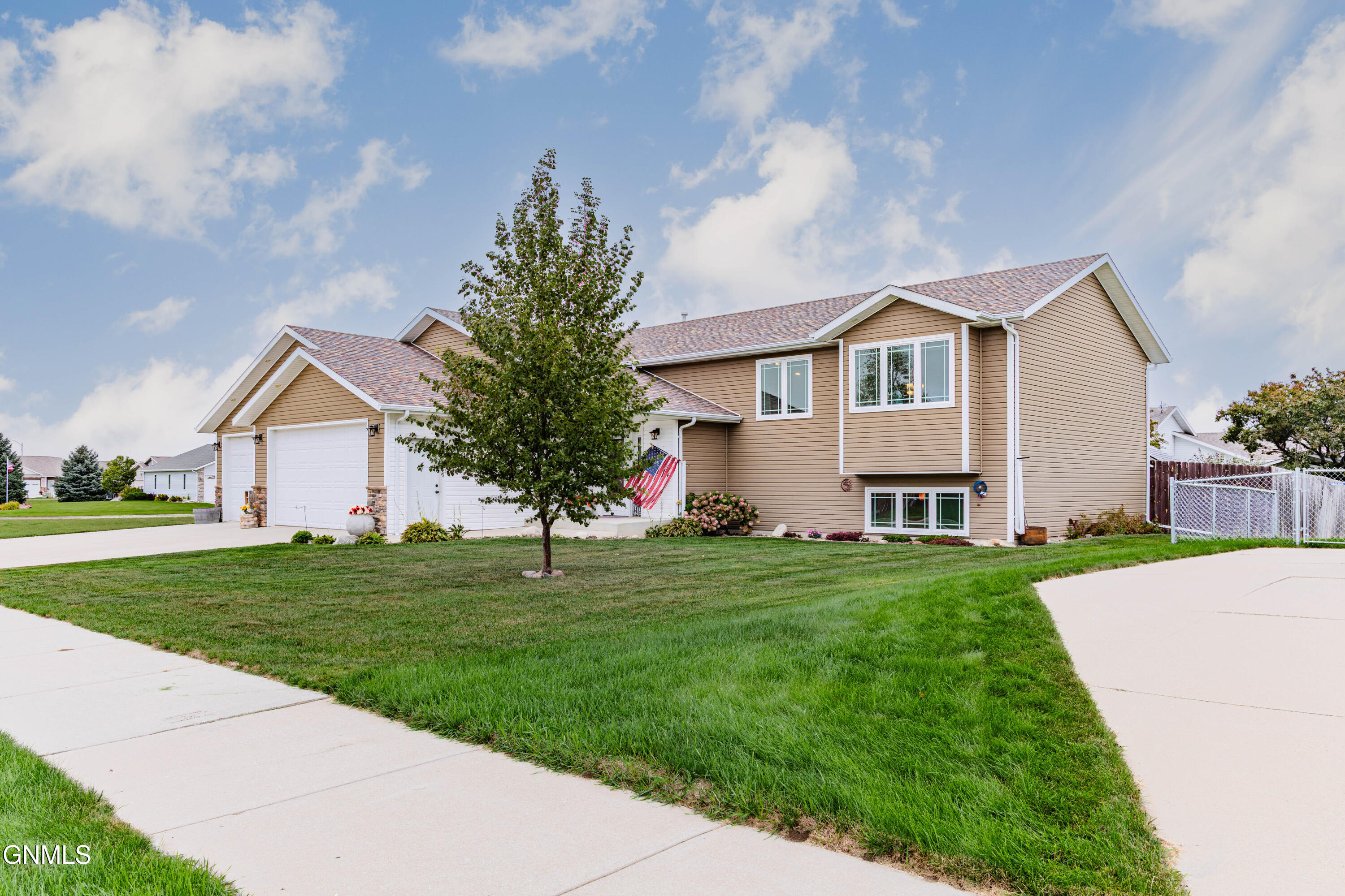 main property photo 61