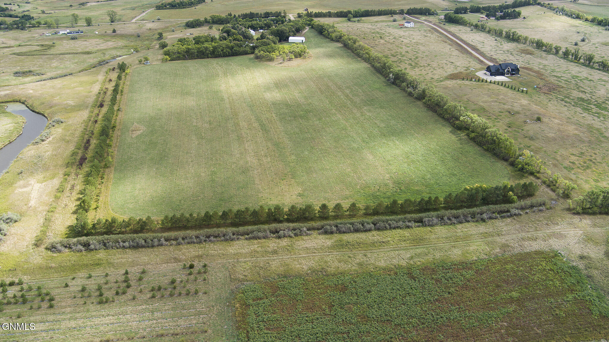 main property photo 76