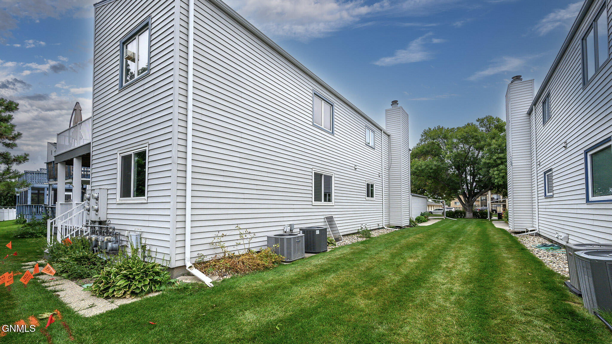 main property photo 50