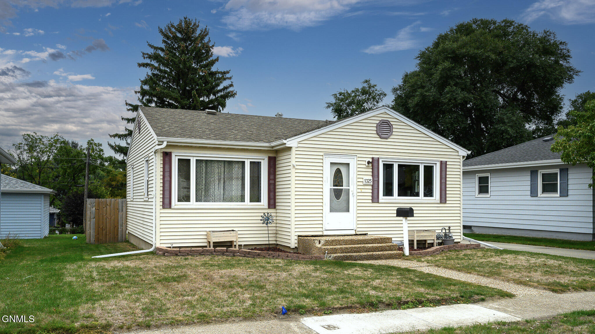 main property photo 2