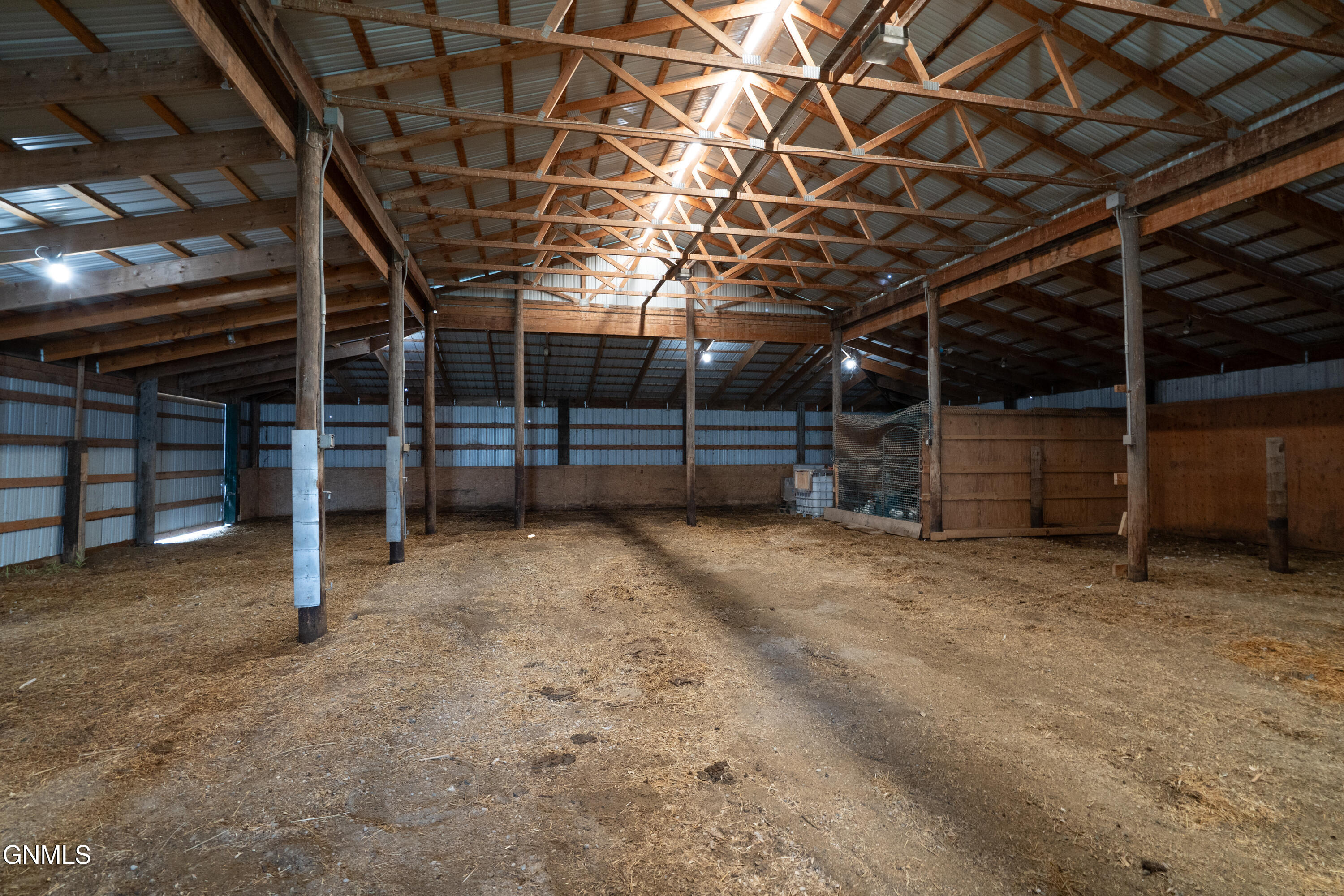 main property photo 49