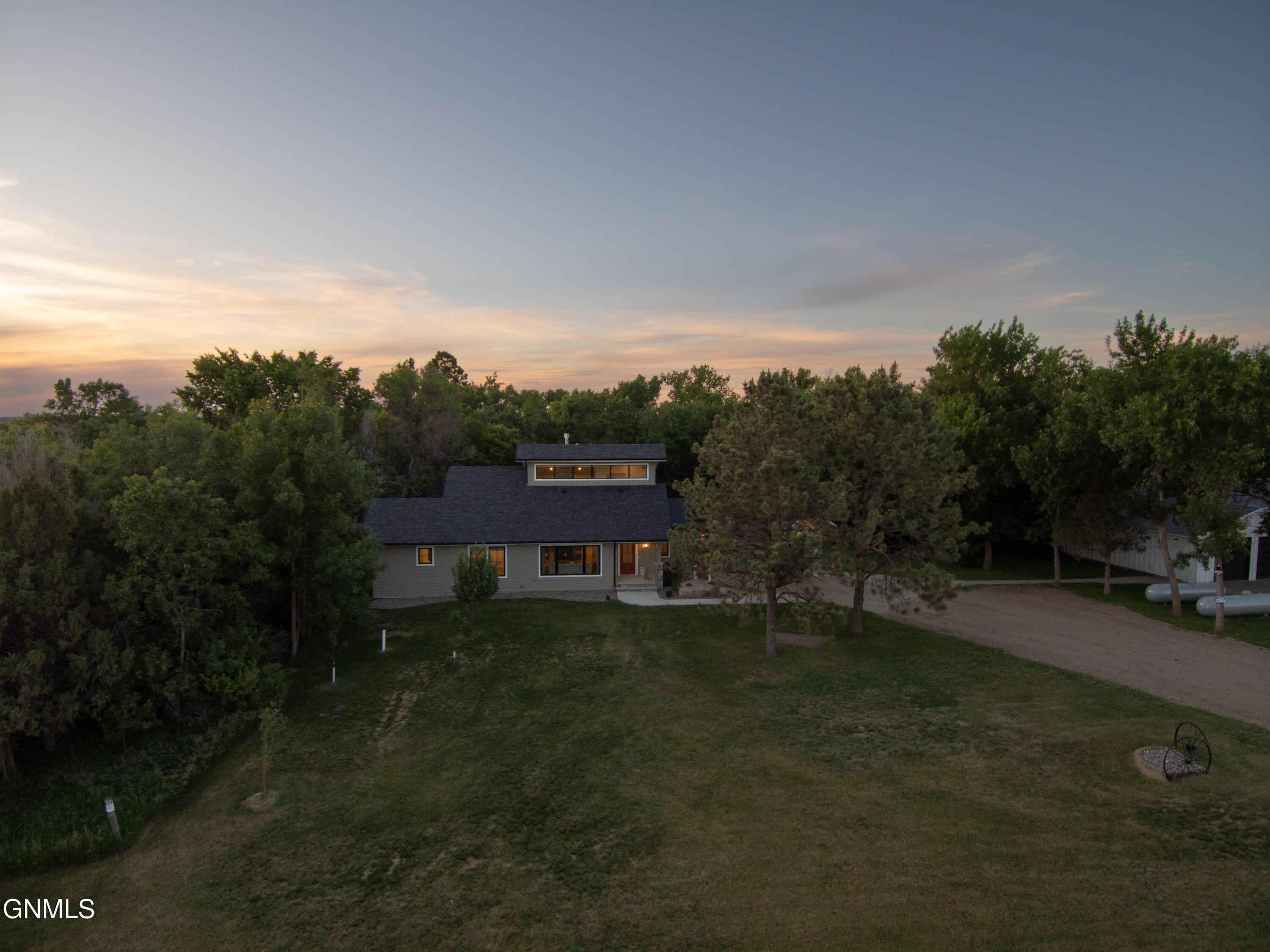 main property photo 58